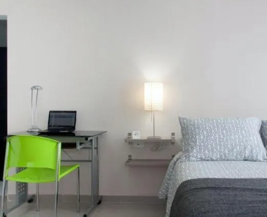 Decorative detail, Bed in Hotel Golden House