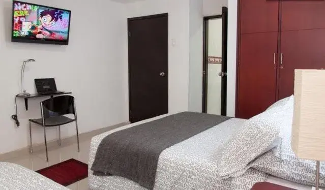 One-Bedroom Apartment in Hotel Golden House One-Bedroom Apartment in Hotel Golden House