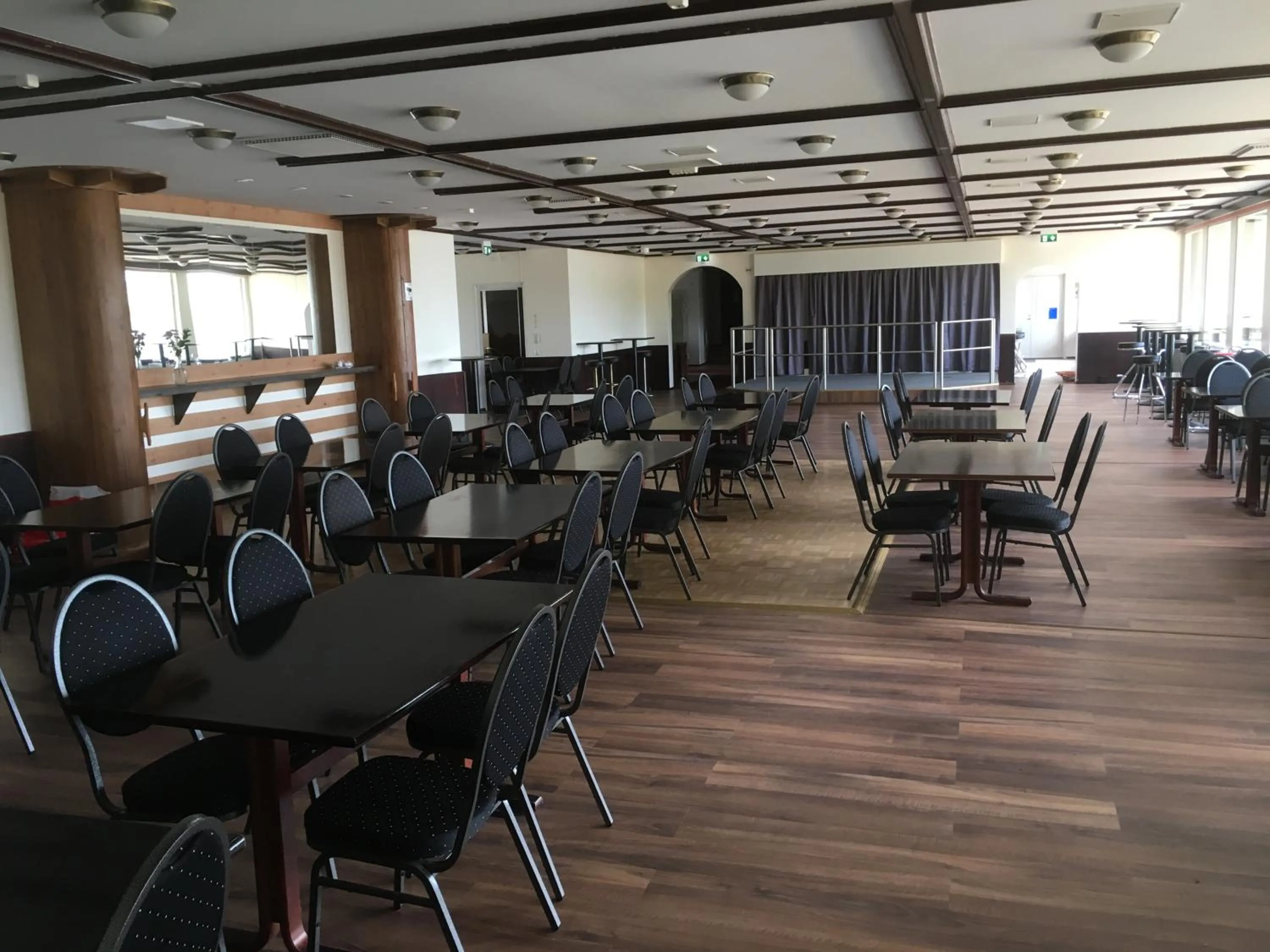 Facade/entrance in Hotelli Salpa