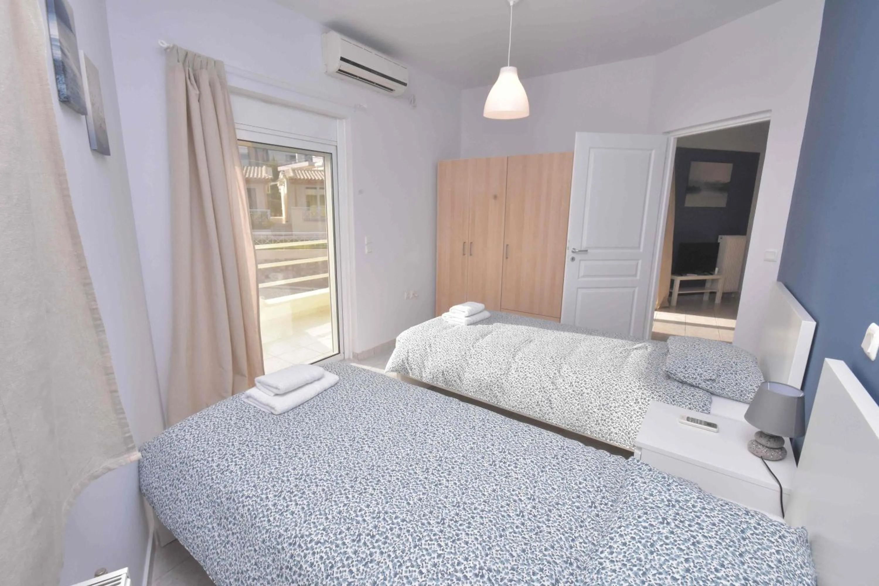 Bed in Double M near Athens Airport