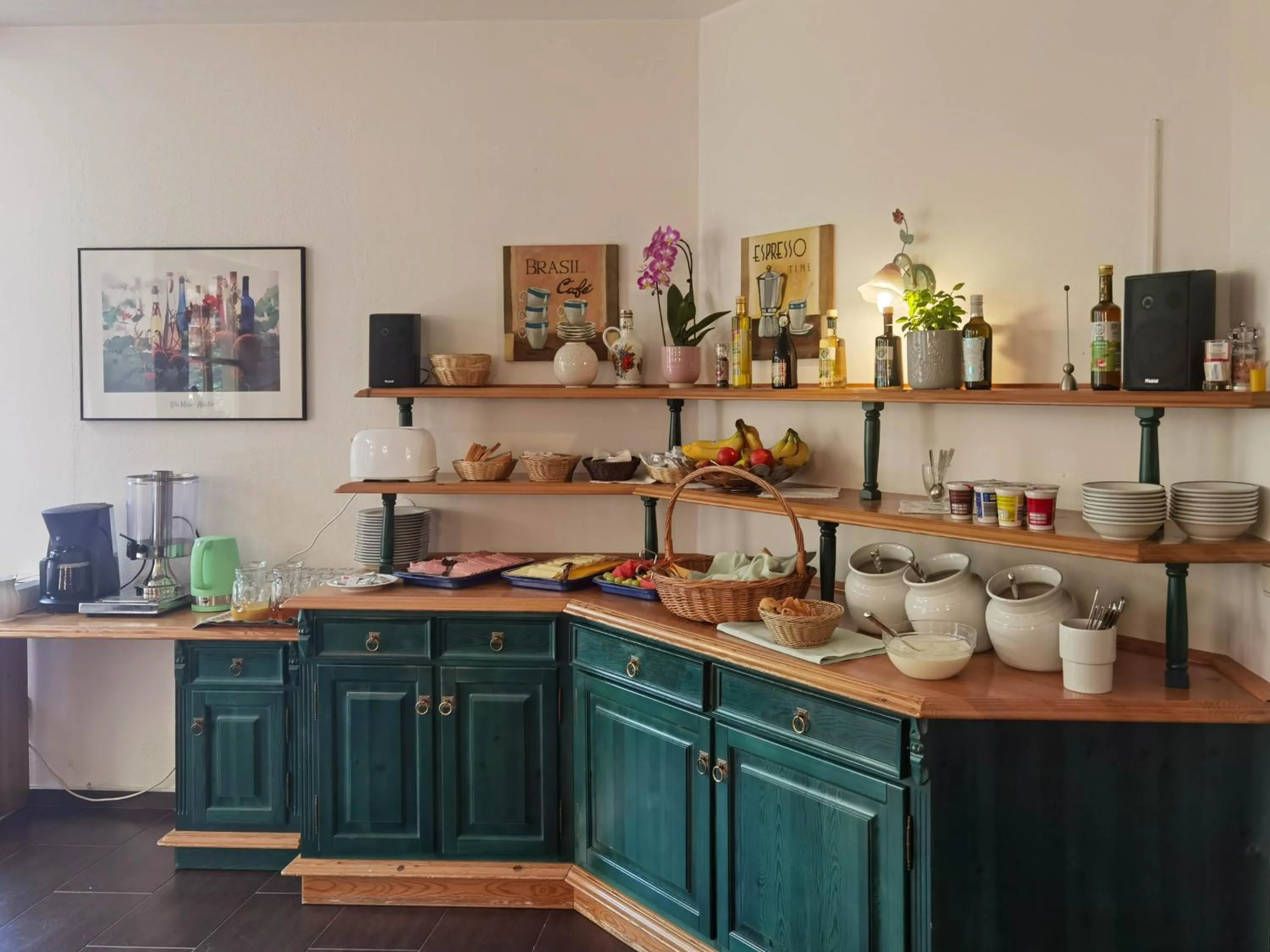 Buffet breakfast in Hotel Landhaus Zell am See