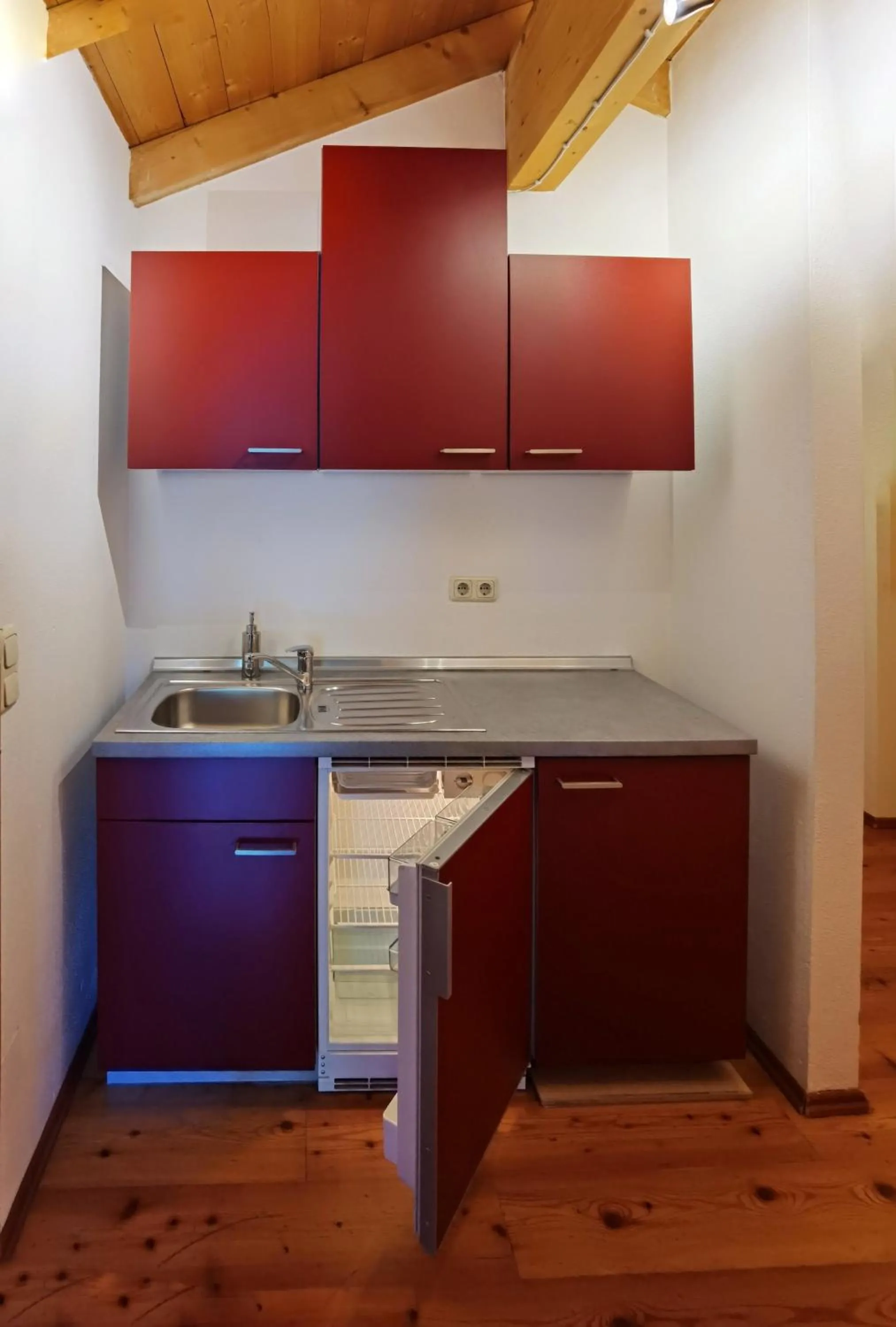 Kitchen or kitchenette in Hotel Landhaus Zell am See