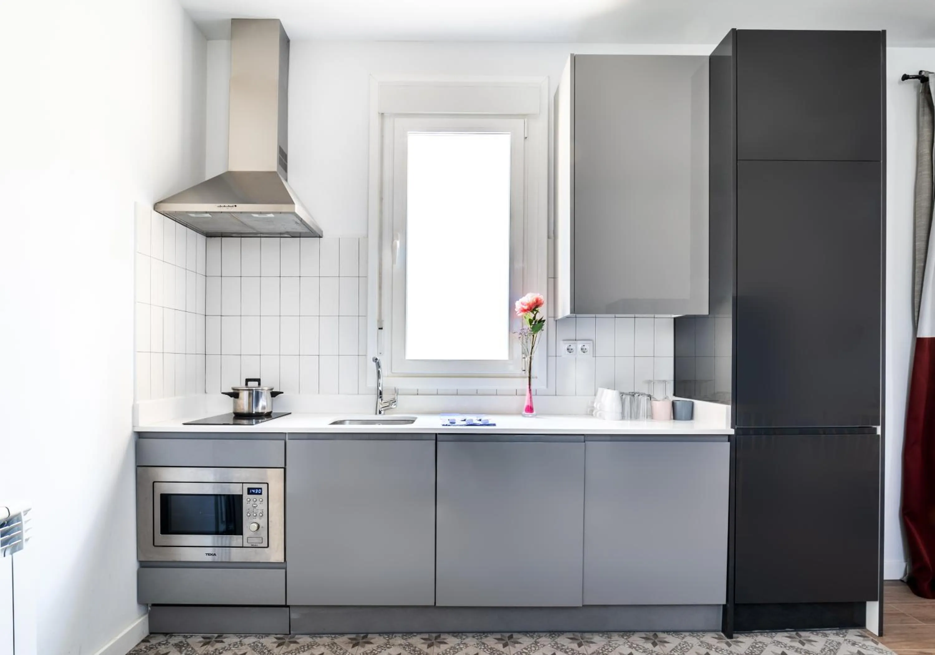 Kitchen or kitchenette in Smartr Atocha Reina Sofia