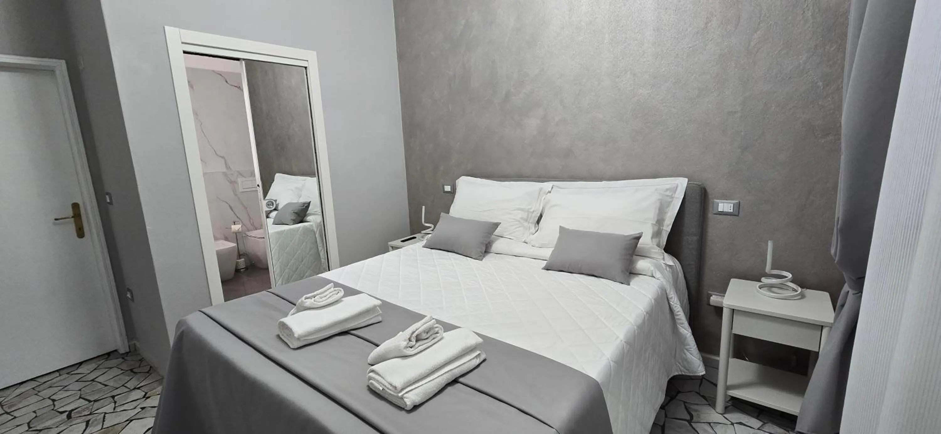 Bed in HOTEL PARADISO