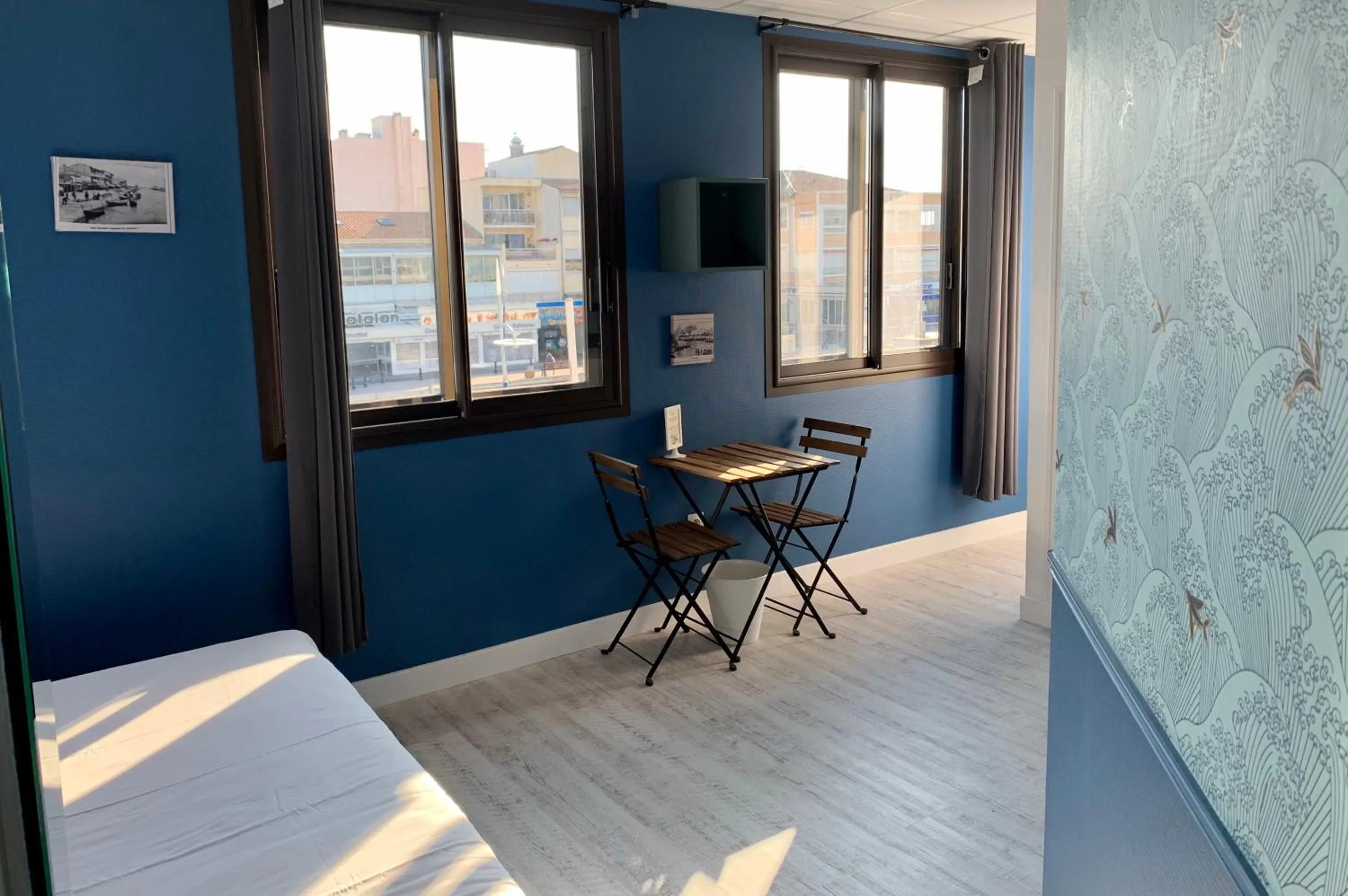 Photo of the whole room, Bed in Hotel Le Petit Baigneur Palavas Plage