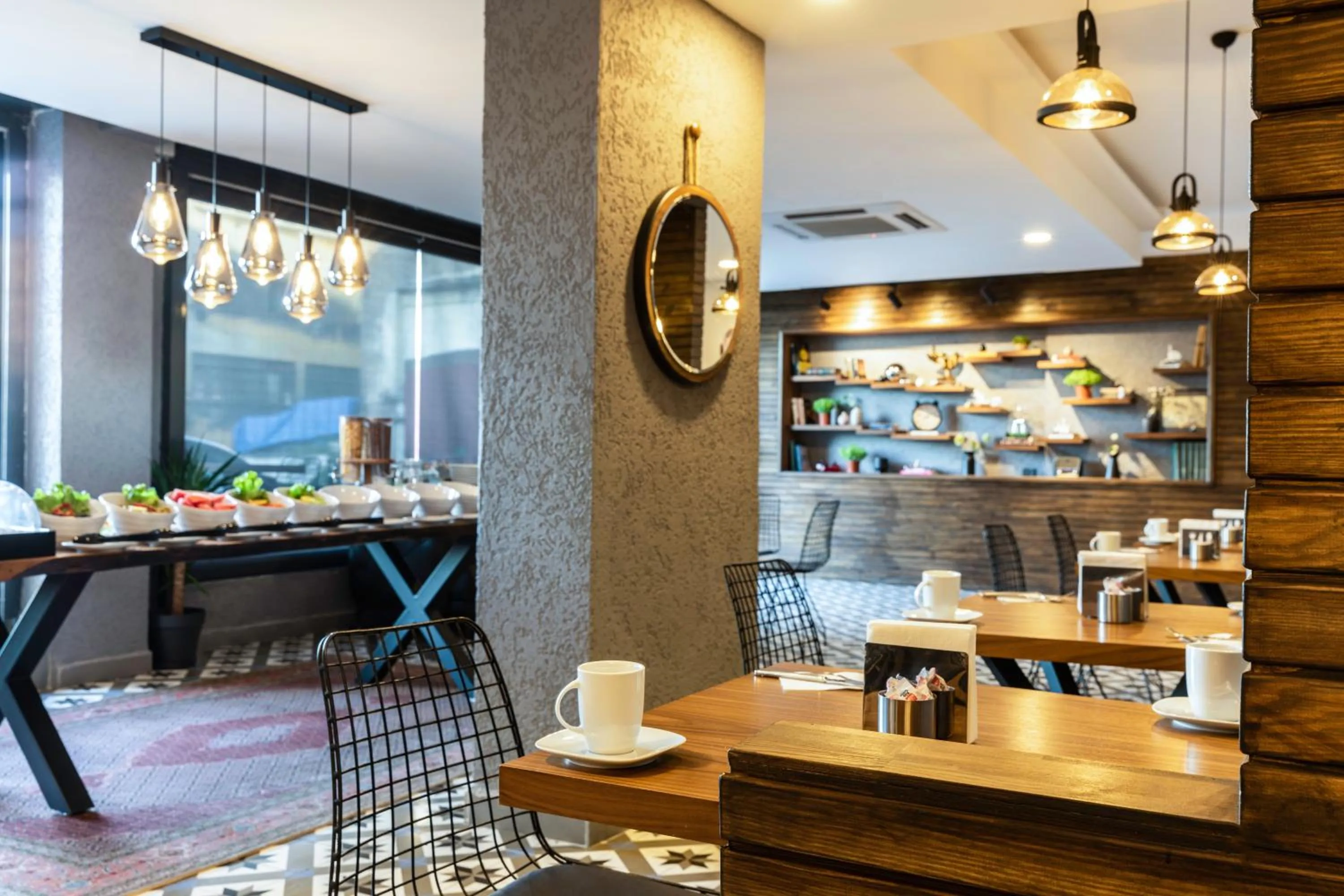 Restaurant/places to eat in DORUK PALAS HOTEL