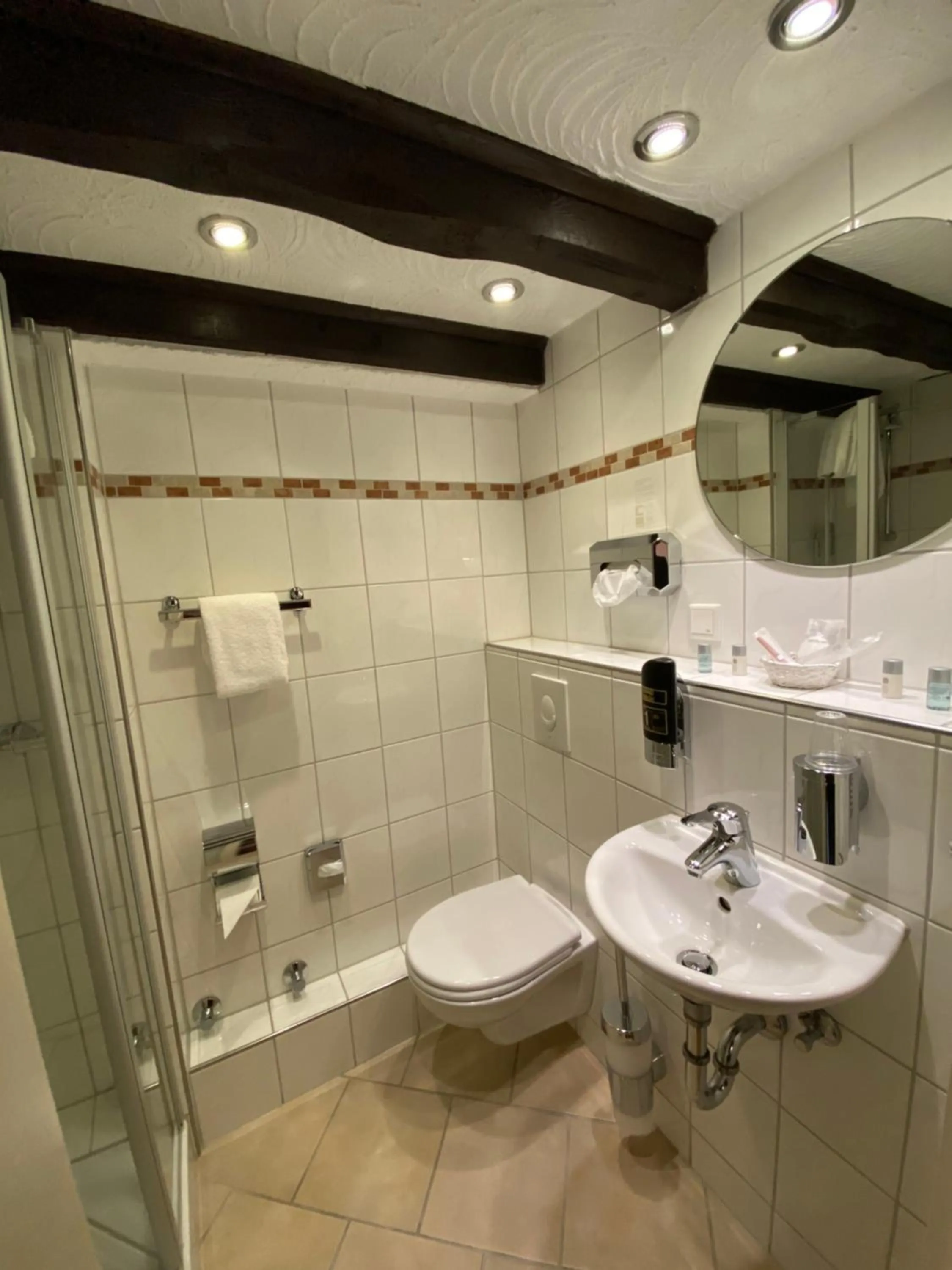 Toilet in Hotel & Gastropark Loemühle