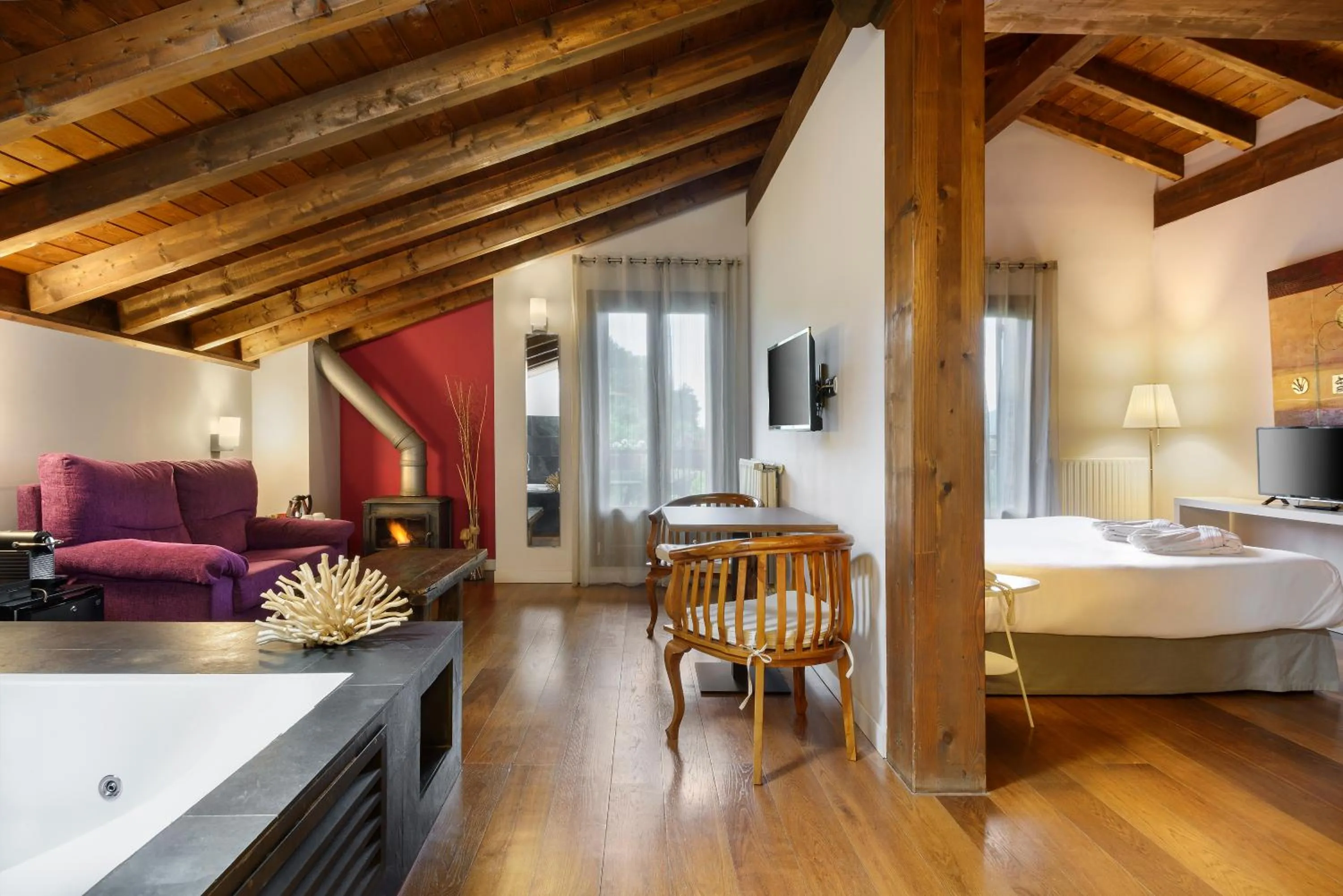 Bed in Hotel Rural Iribarnia