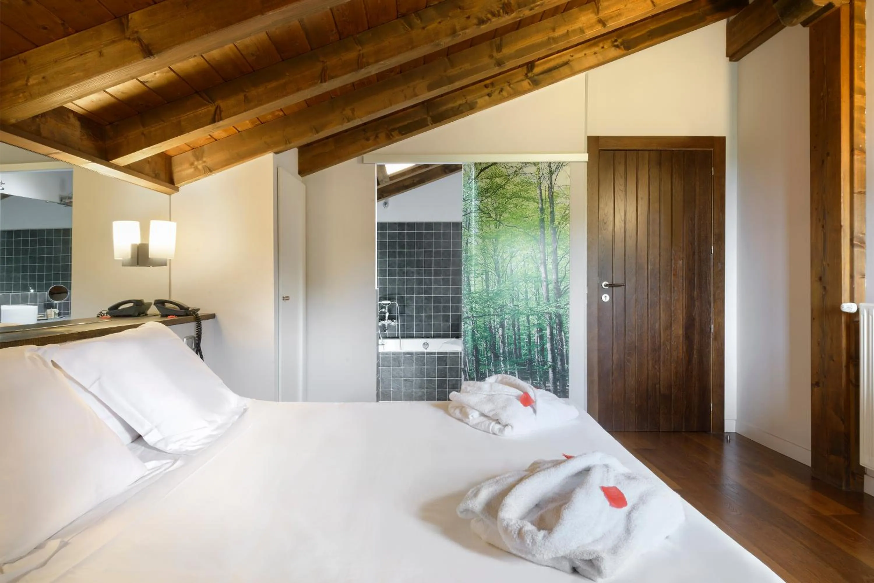 Bed in Hotel Rural Iribarnia