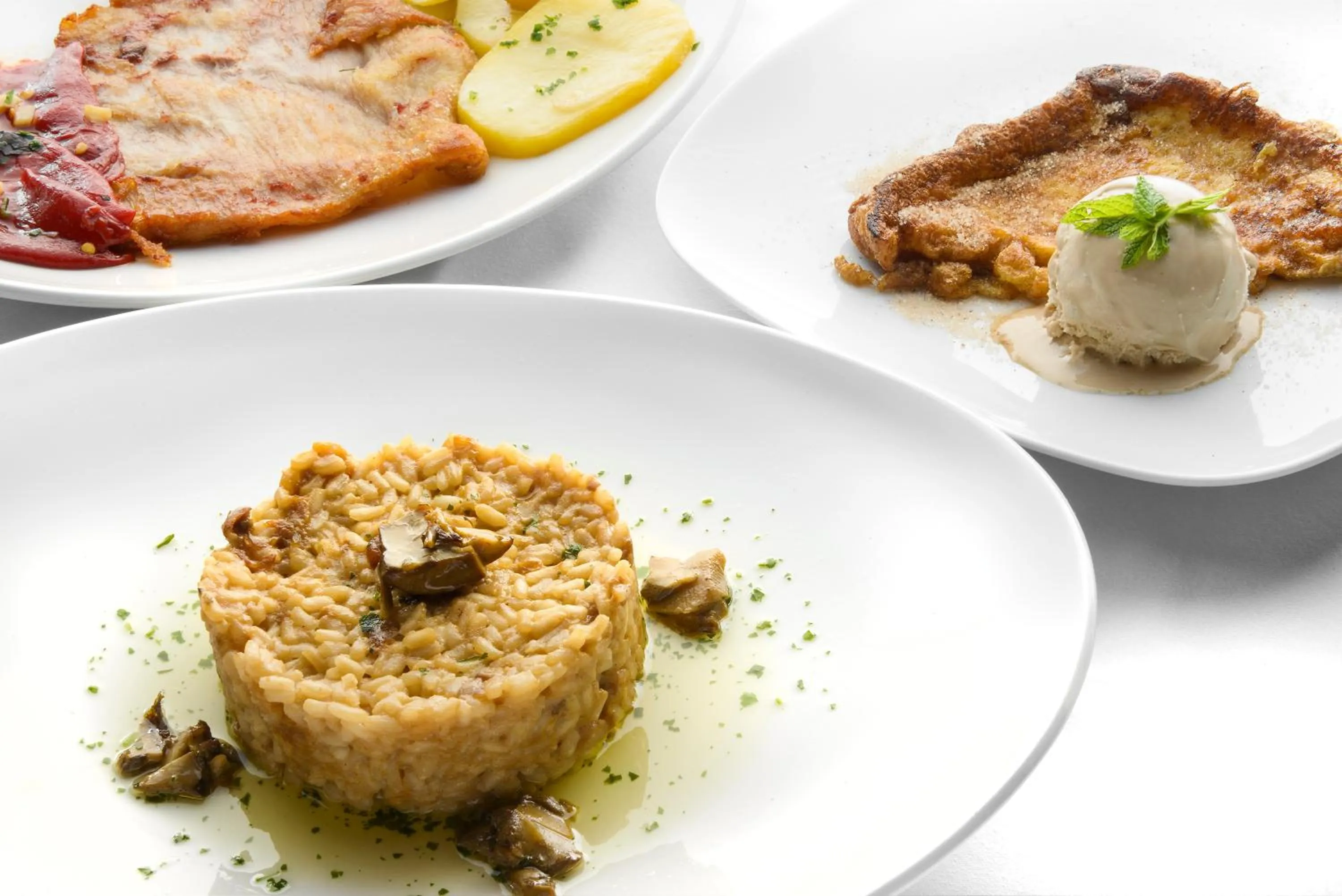 Restaurant/places to eat in Hotel Rural Iribarnia