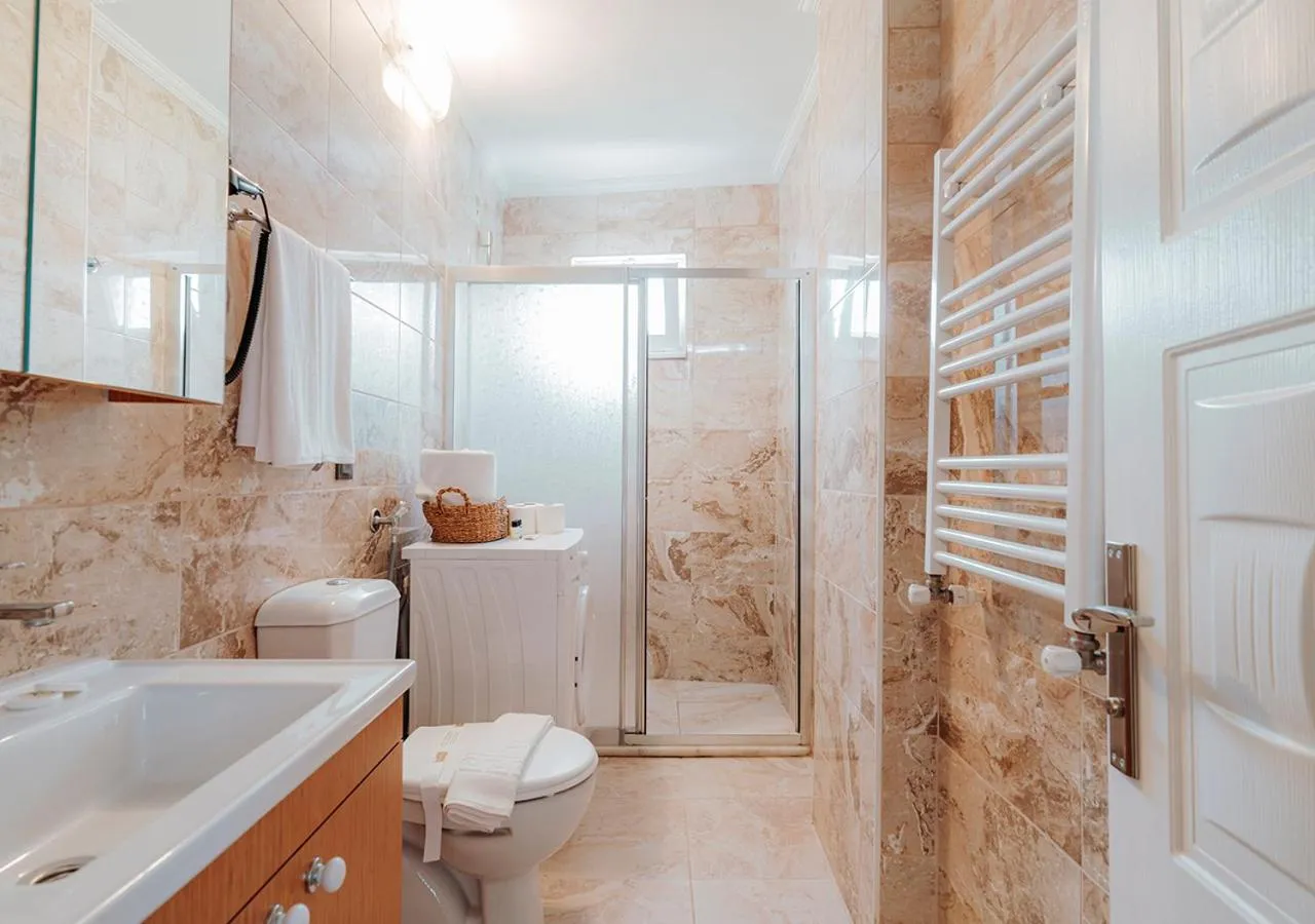 Bathroom in Umut Apartments