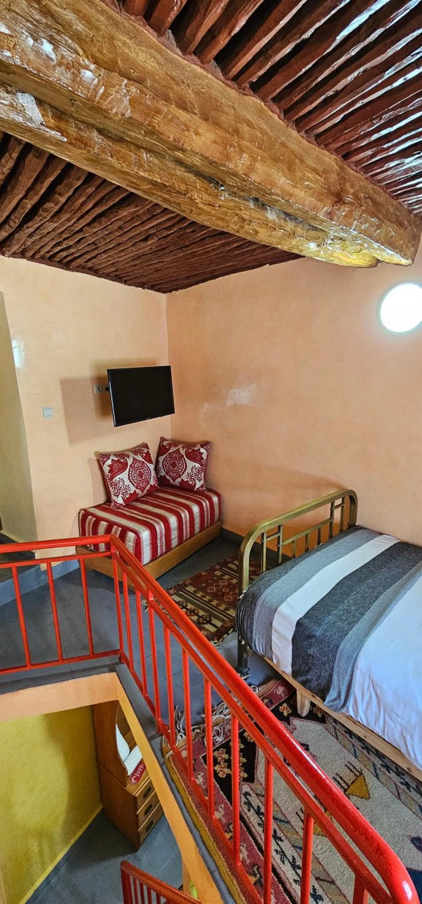 Communal lounge/ TV room, Bed in Ryad 91