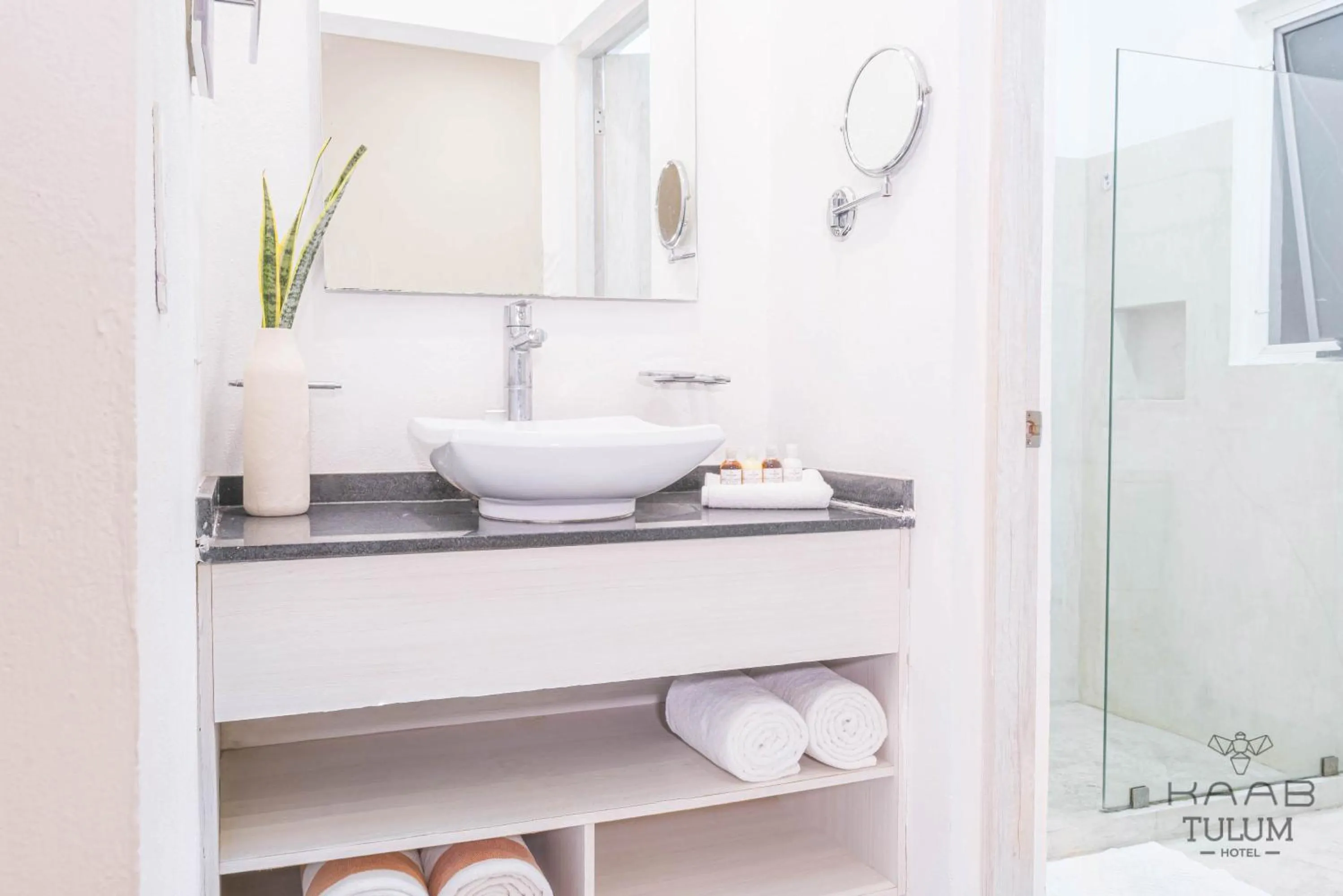 Shower in Kaab Tulum