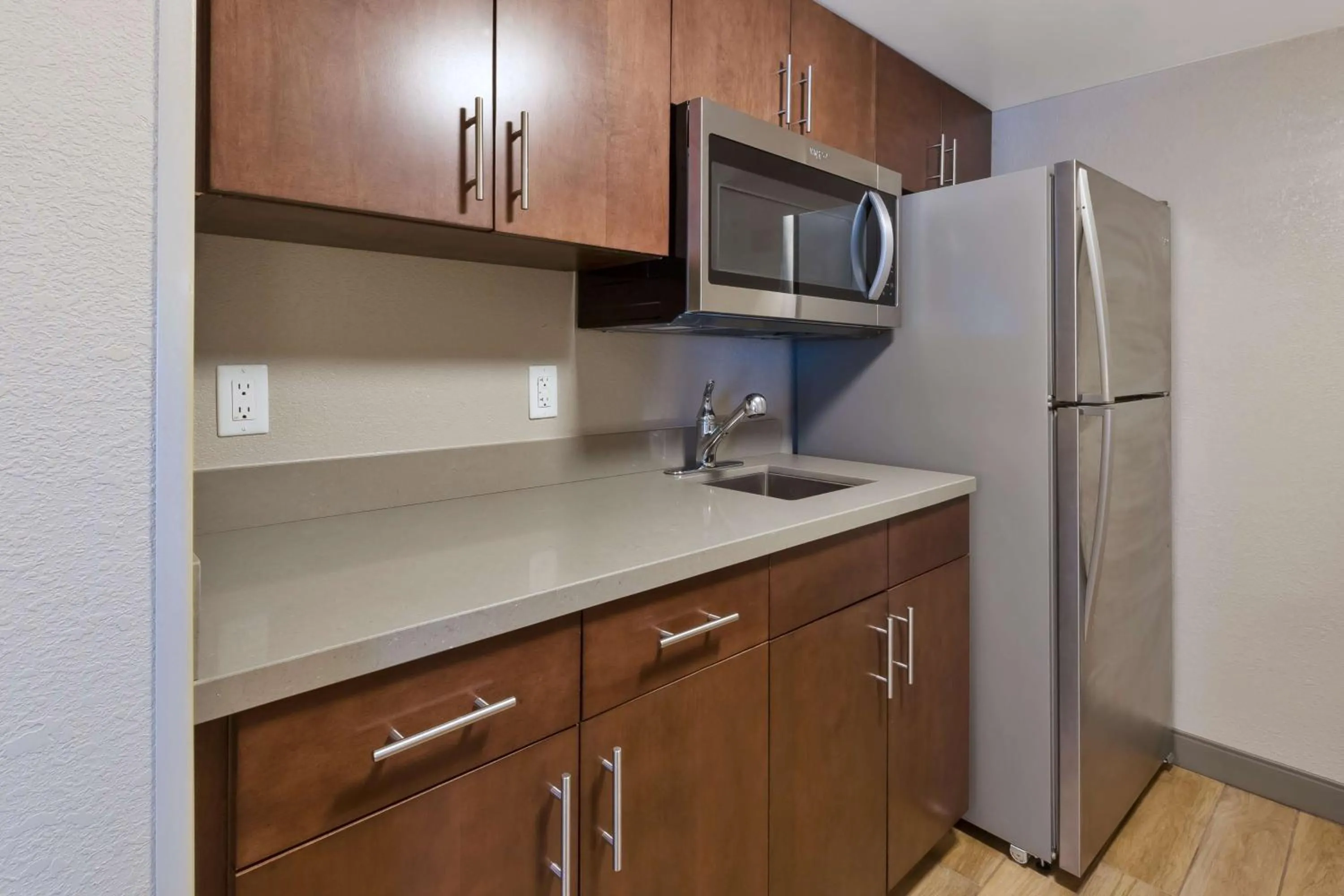 Kitchen or kitchenette in Hampton Inn Princeton