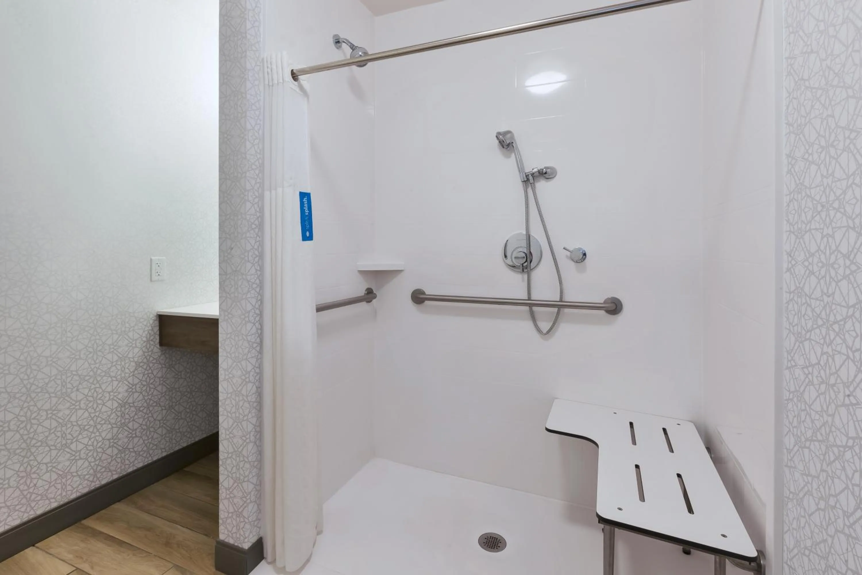 Bathroom in Hampton Inn Princeton