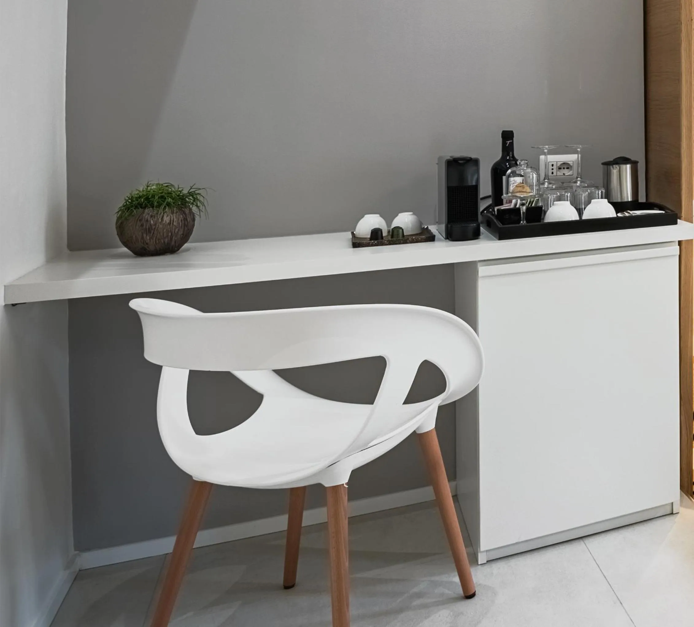 Coffee/tea facilities in Numa Roma Guesthouse