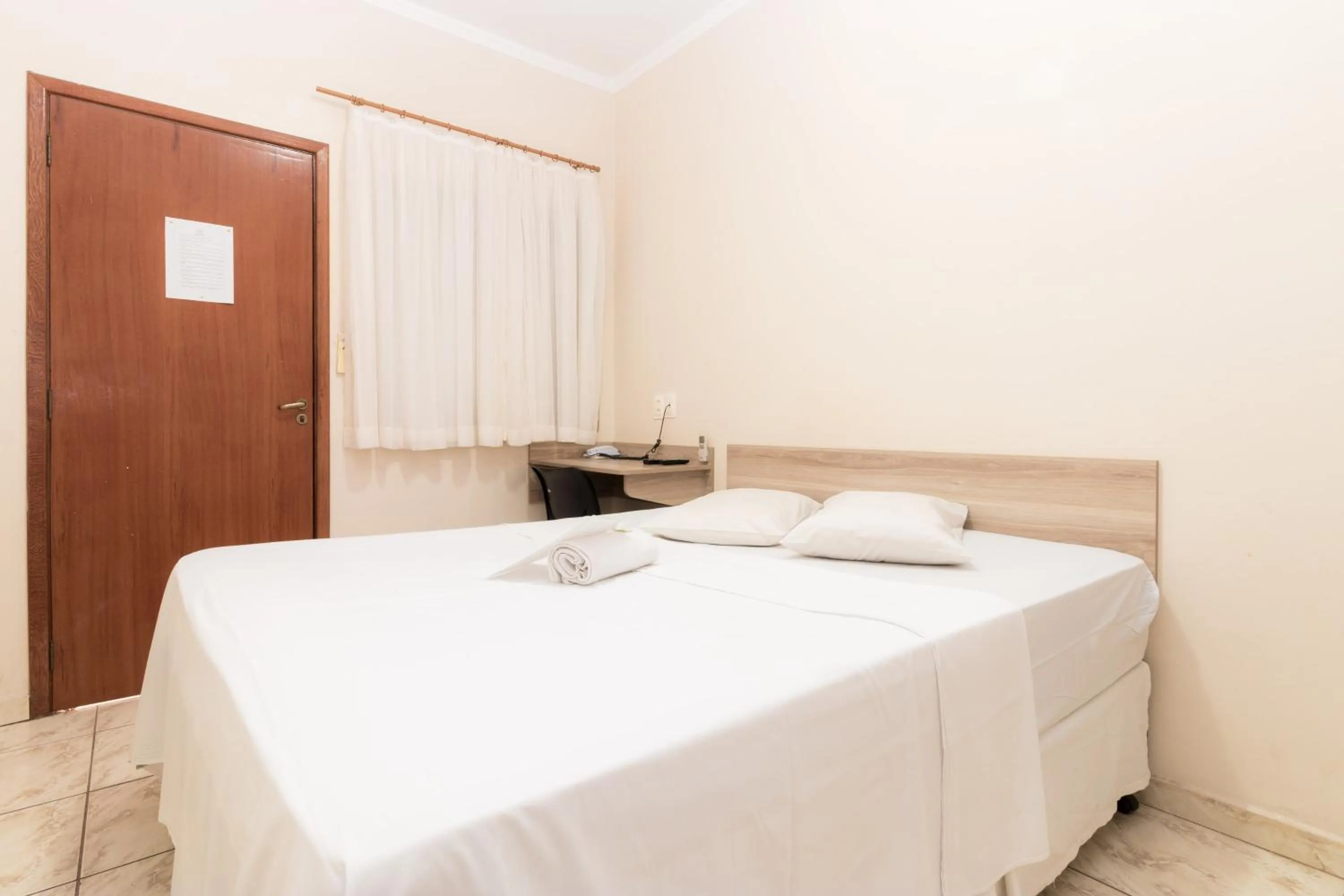 Bed in Turis Hotel Centro