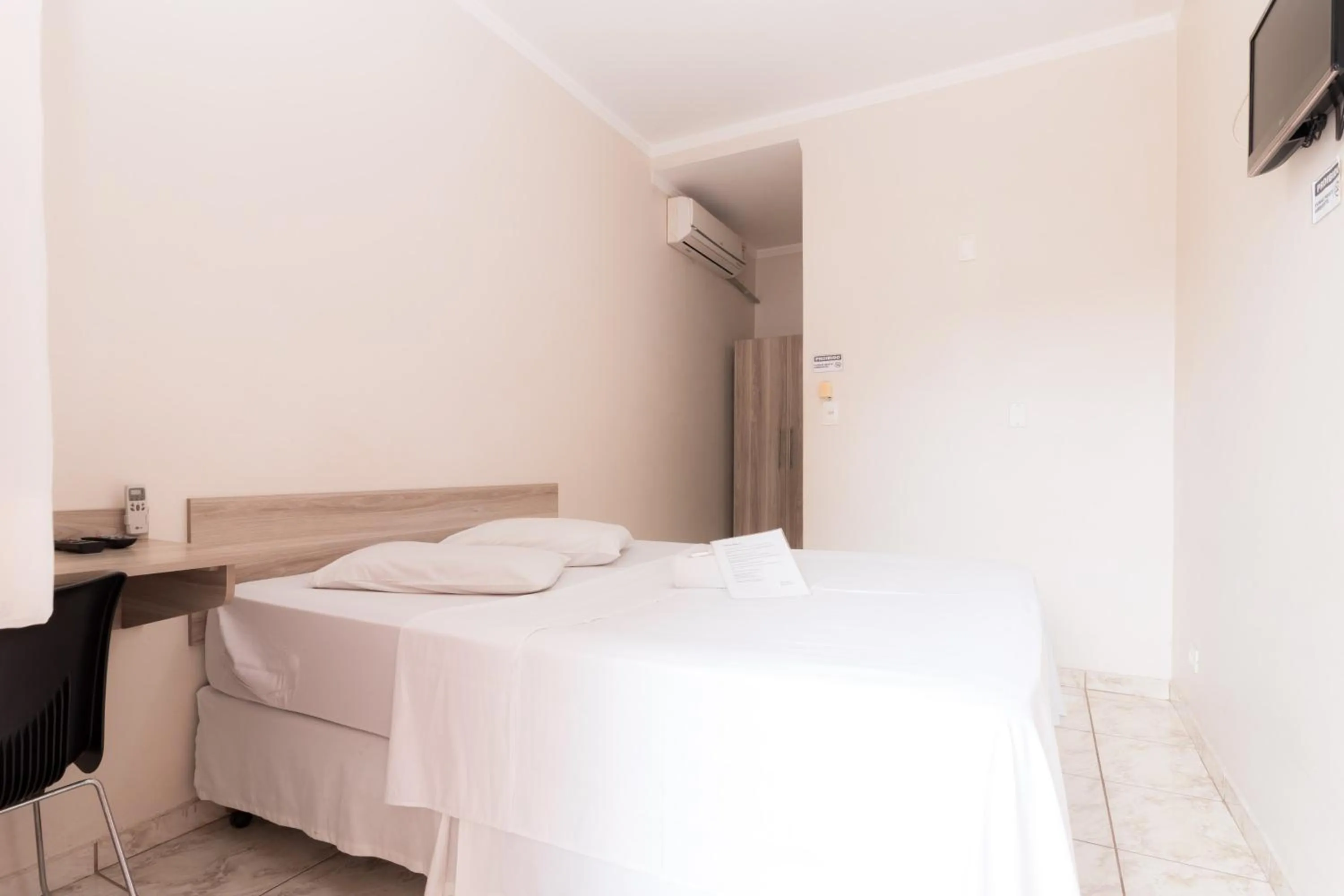 Bed in Turis Hotel Centro