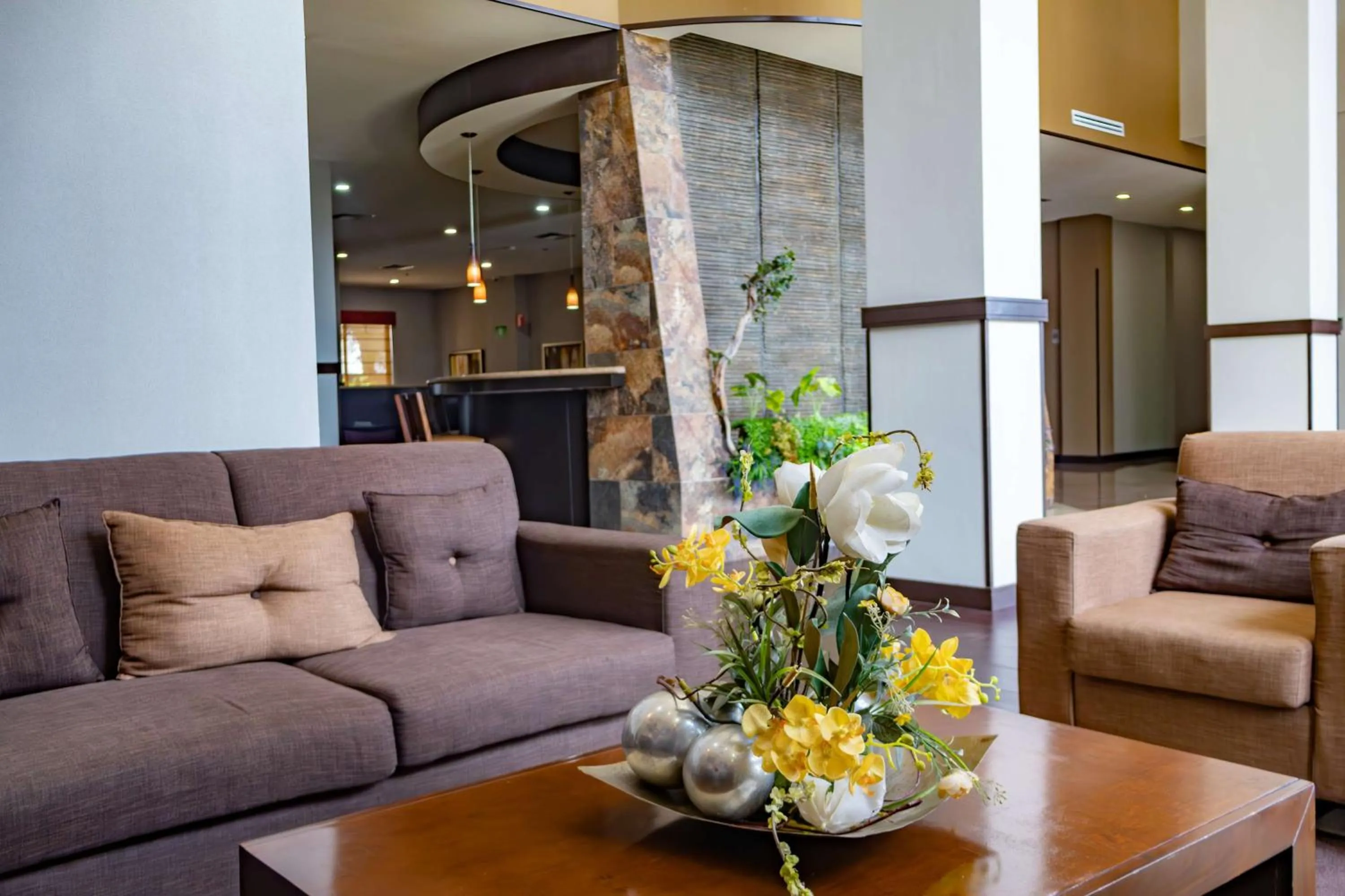 Lobby or reception in Best Western PREMIER Monterrey Aeropuerto