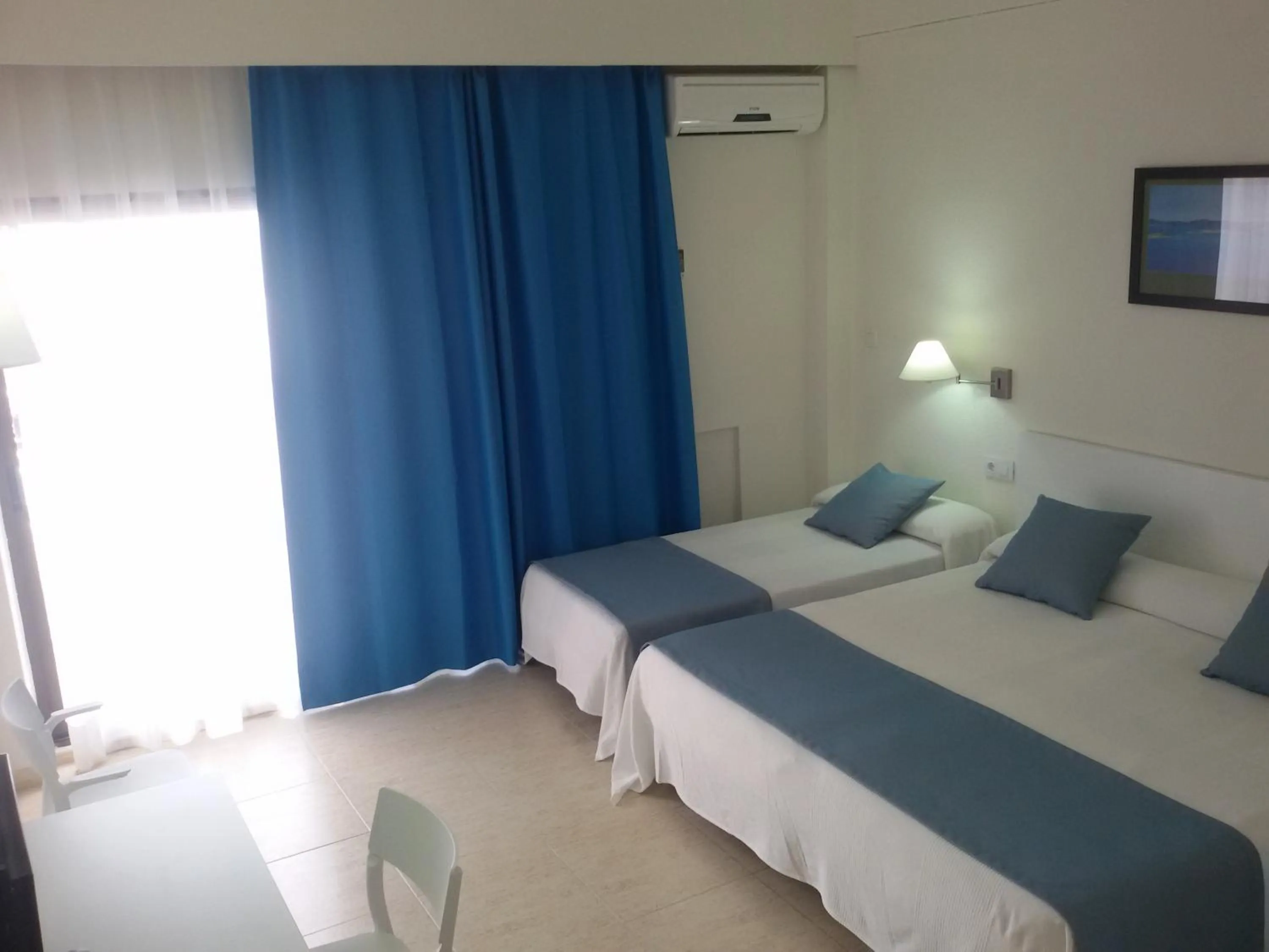 Photo of the whole room in Hotel Sicania