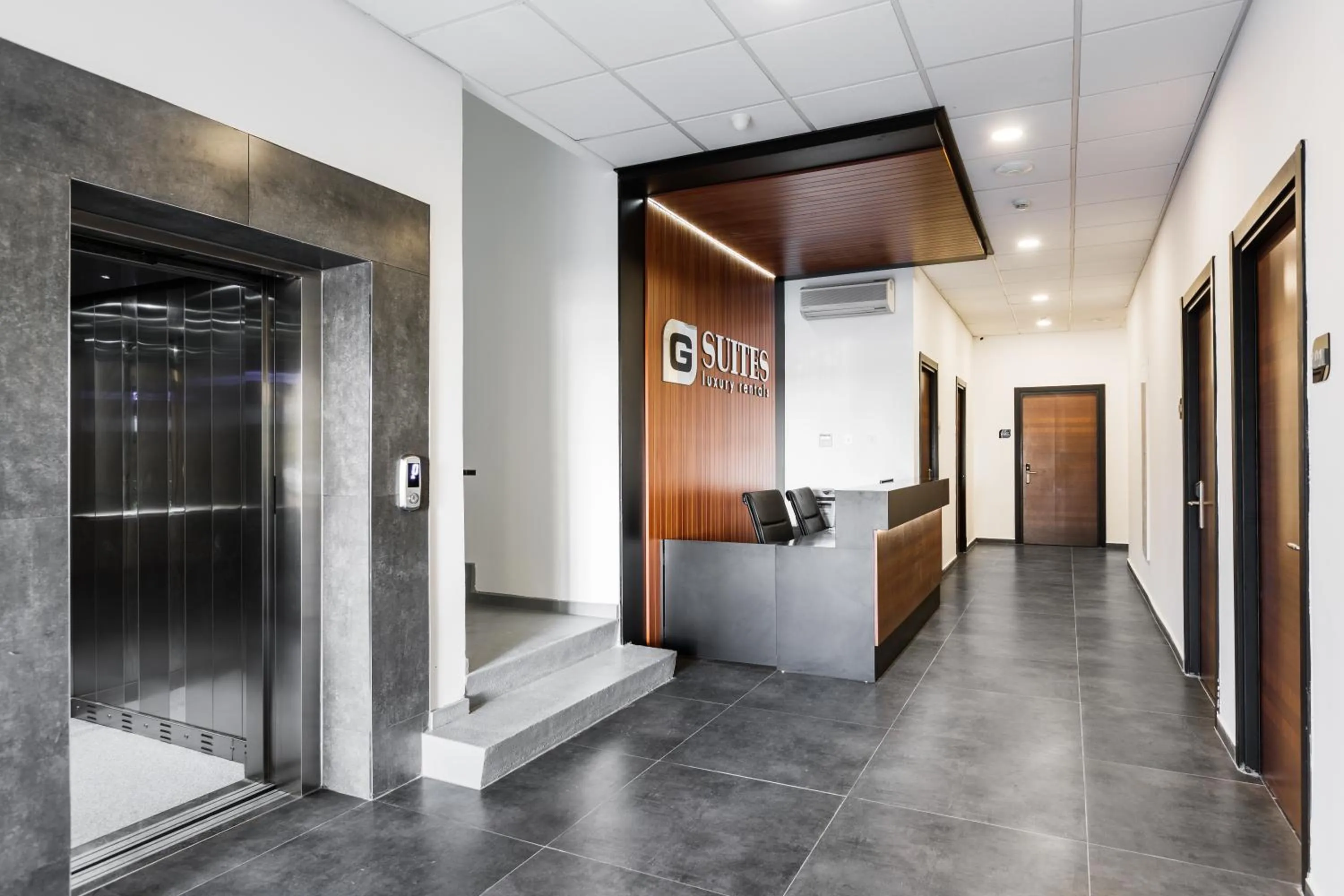 Lobby or reception in G Suites Luxury Rentals
