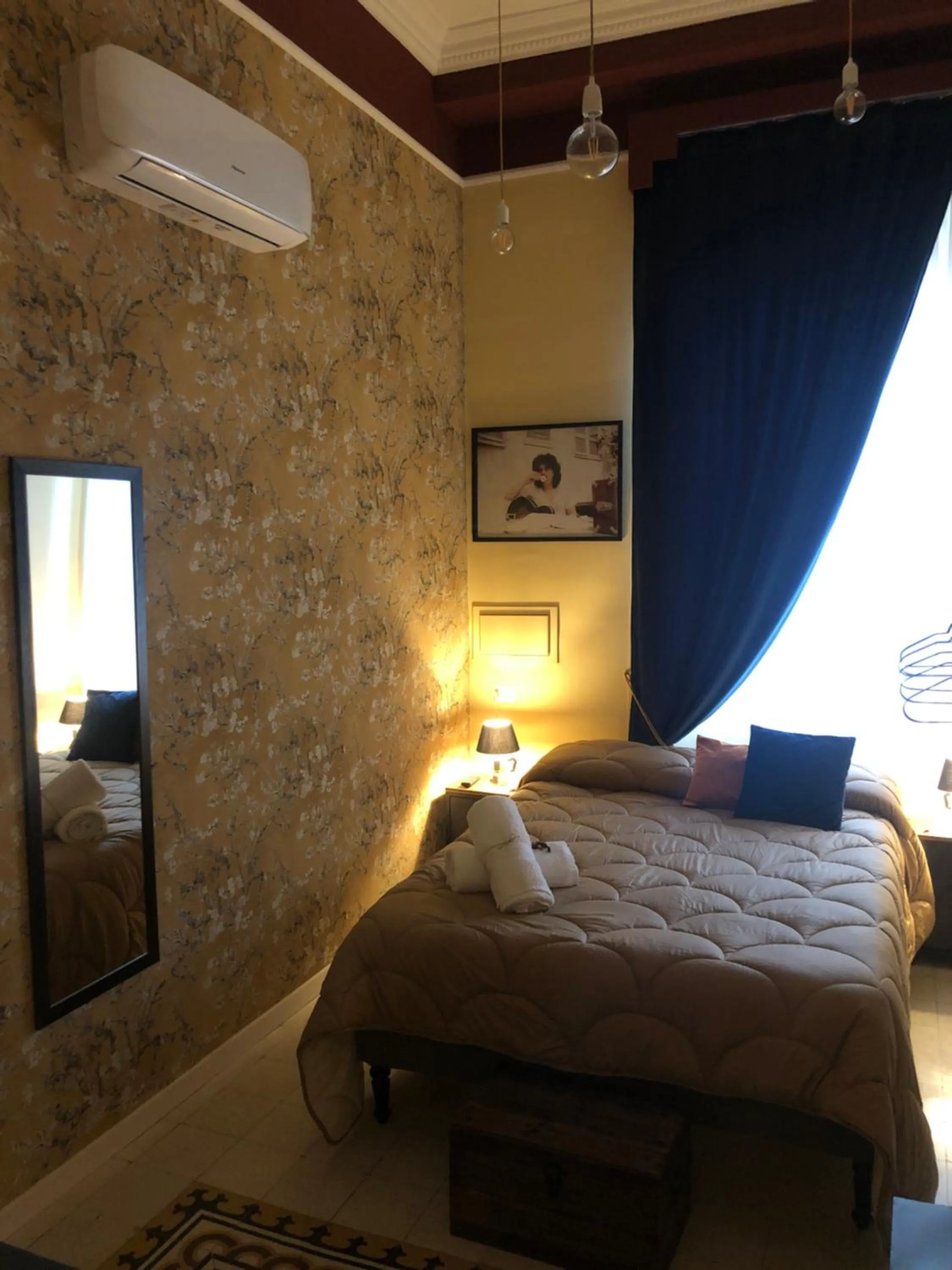Photo of the whole room, Bed in aroma - Neapolitan BnB