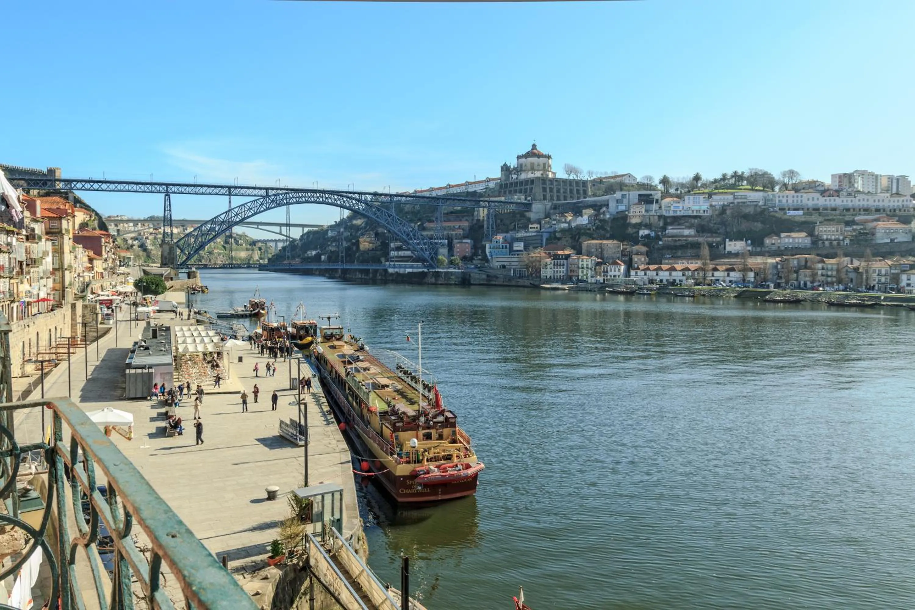 River view in Go2oporto - Ribeira do Porto