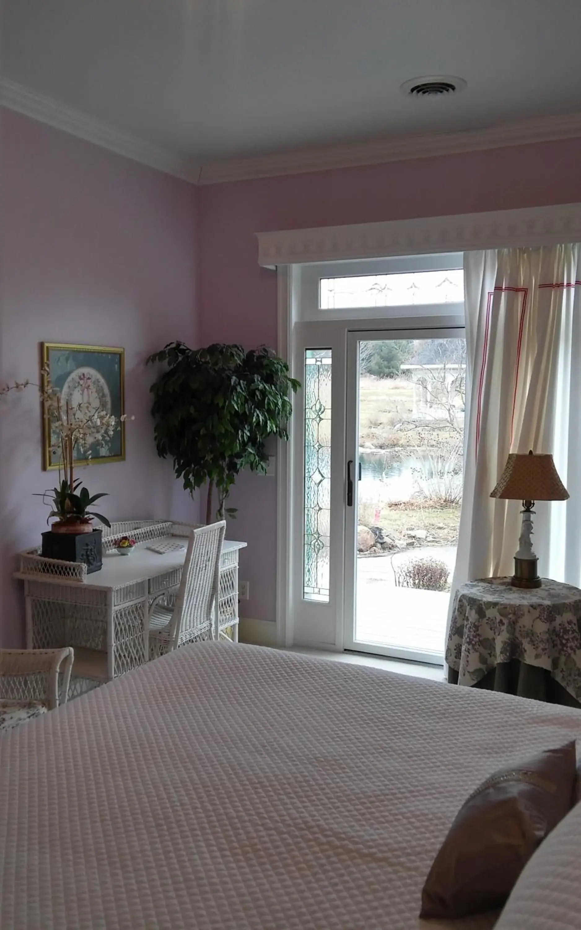 King Suite in Inntiquity, A Country Inn King Suite in Inntiquity, A Country Inn