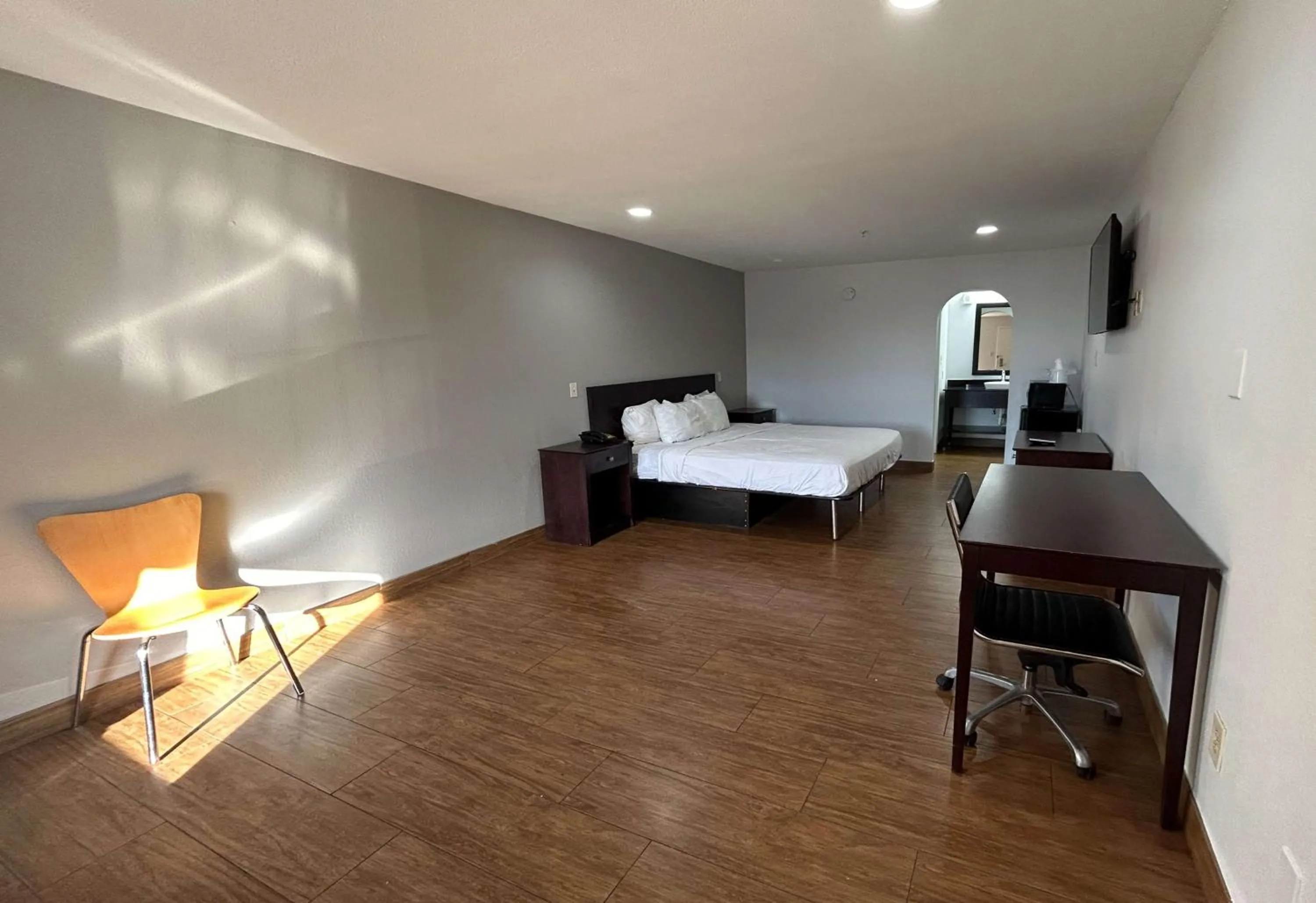 Bedroom, Bed in Motel 6 Denham Springs, LA