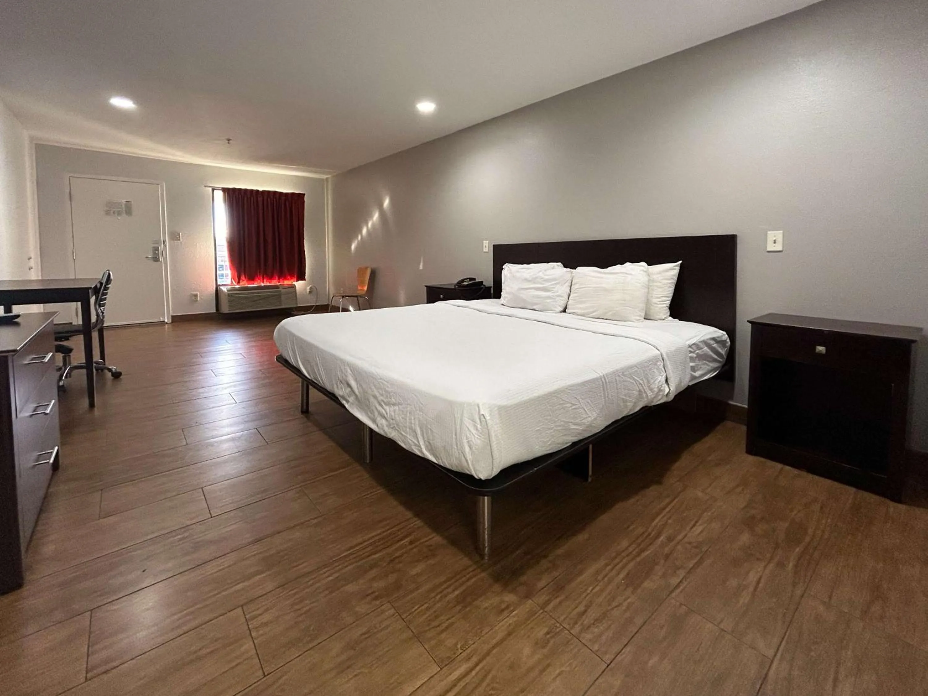 Bedroom, Bed in Motel 6 Denham Springs, LA