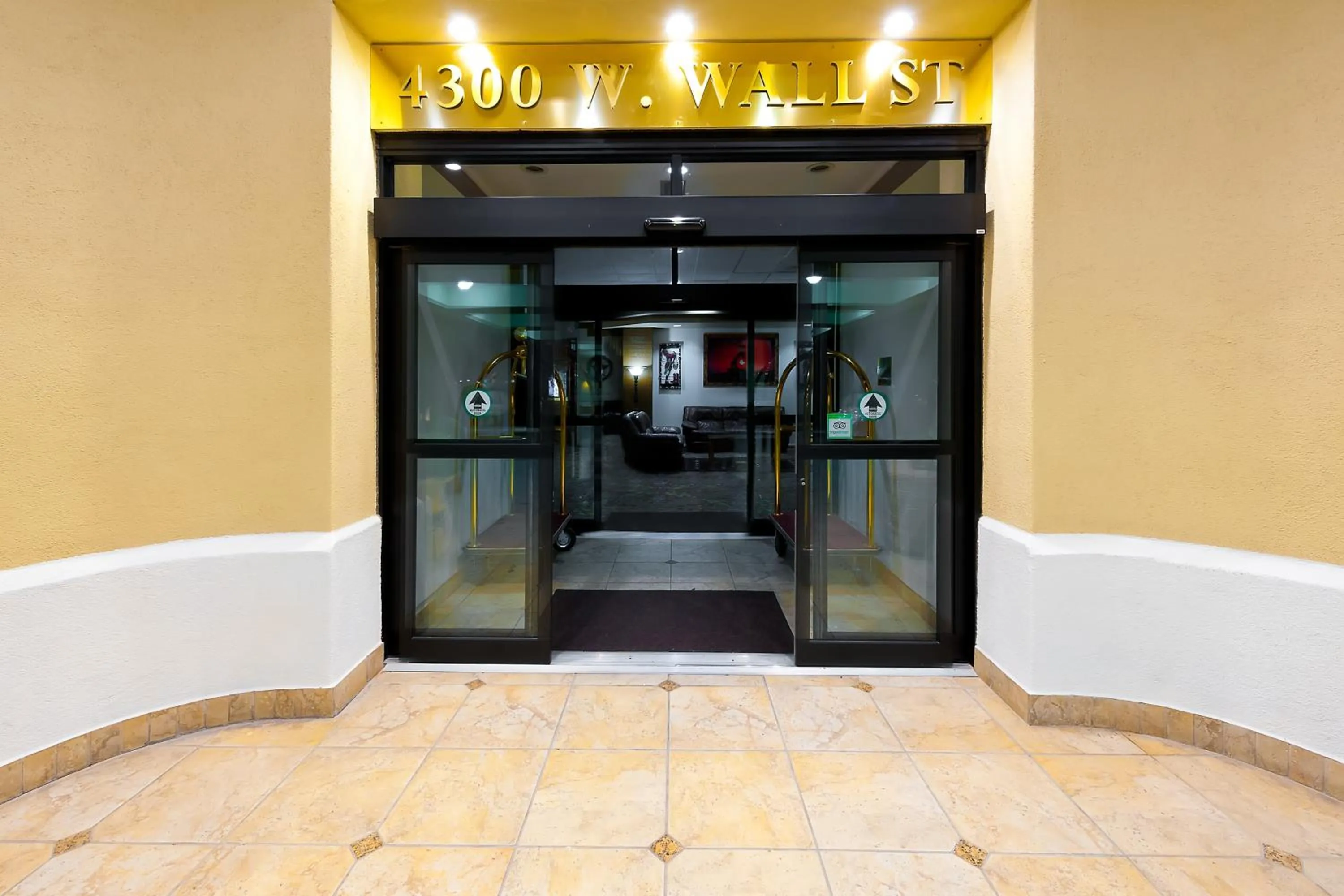 Facade/entrance in Grand Texan Hotel and Convention Center