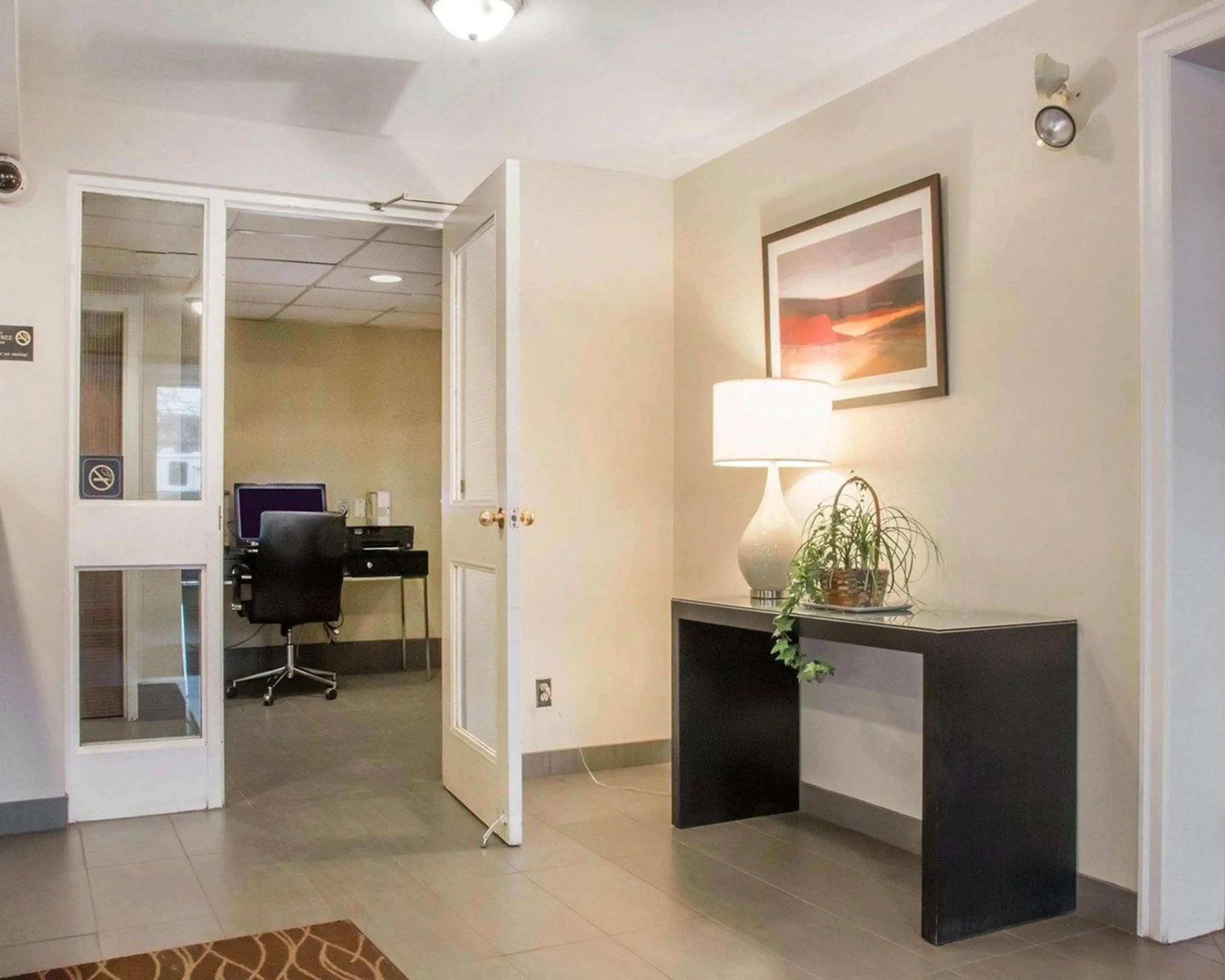 Lobby or reception in Comfort Inn South