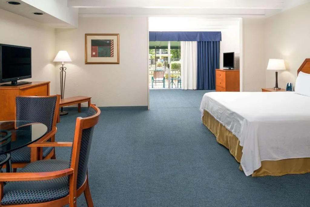 Independence 47 Hotel