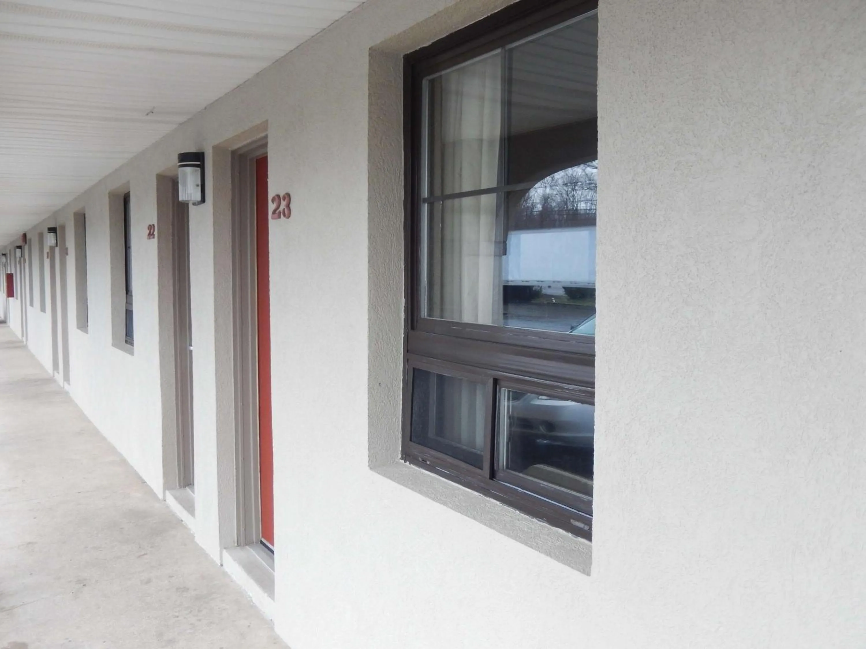 Property building in Scottish Inns and Suites- Bordentown, NJ