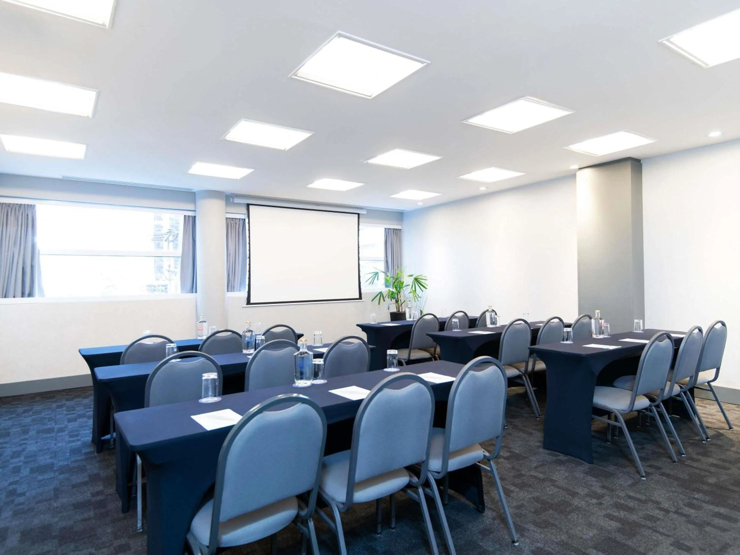 Meeting/conference room in Grand Mercure Sao Paulo Vila Olimpia