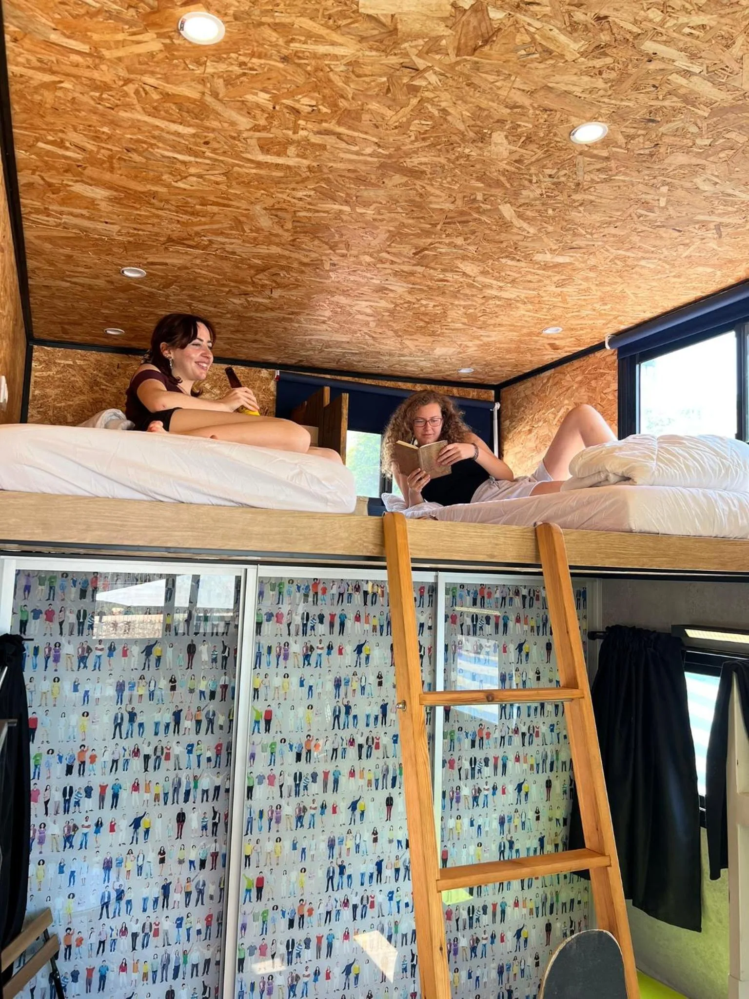 Bed in Roger's Hostel & Caravans Age 18-45