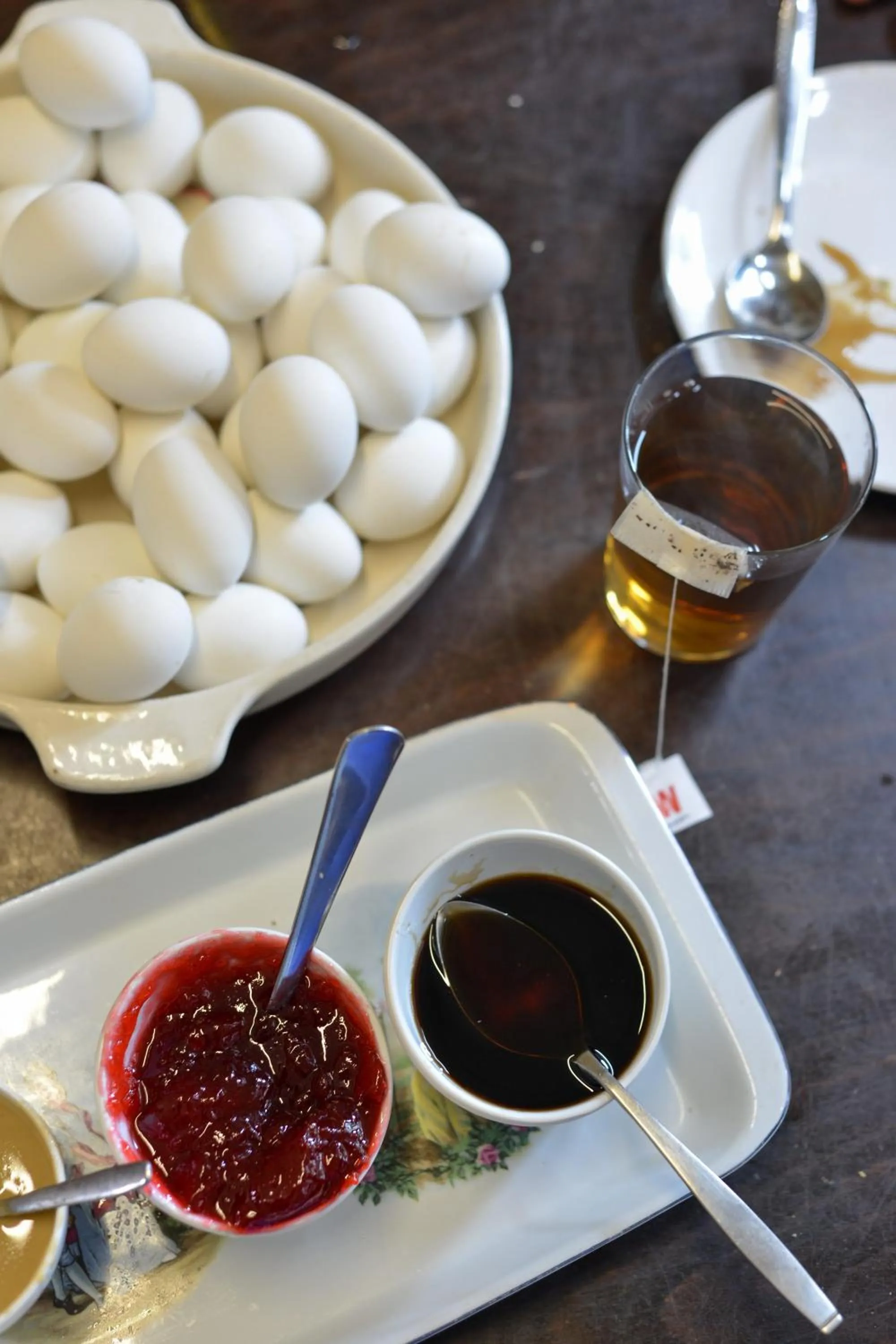 Coffee/tea facilities in Roger's Hostel & Caravans Age 18-45