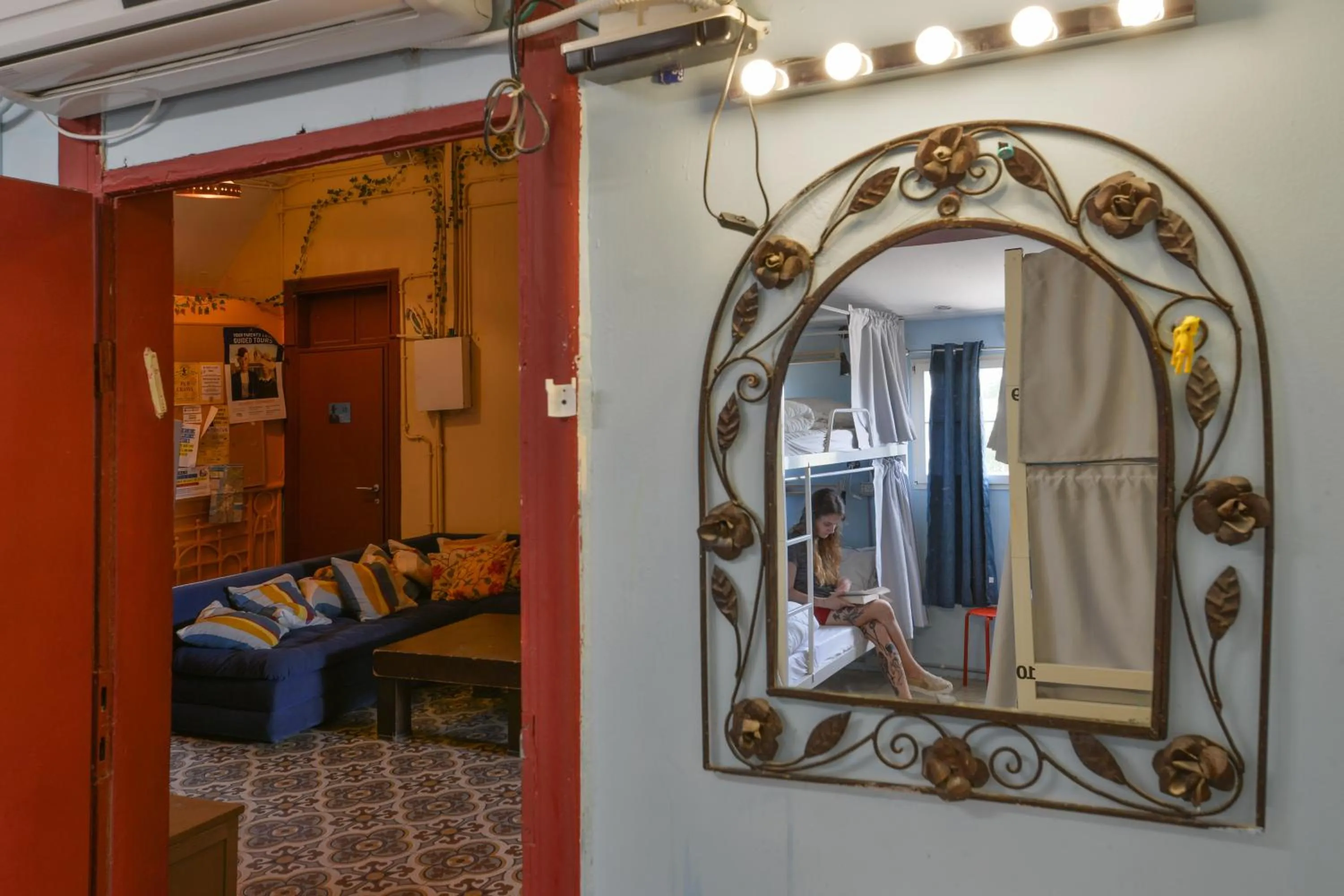 Roger's Hostel & Caravans Age 18-45