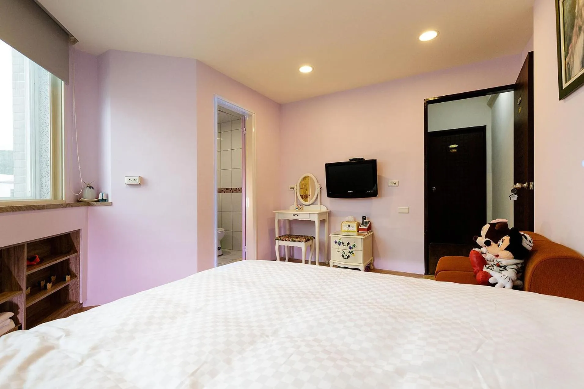 Photo of the whole room, Bed in Yi Jing BnB