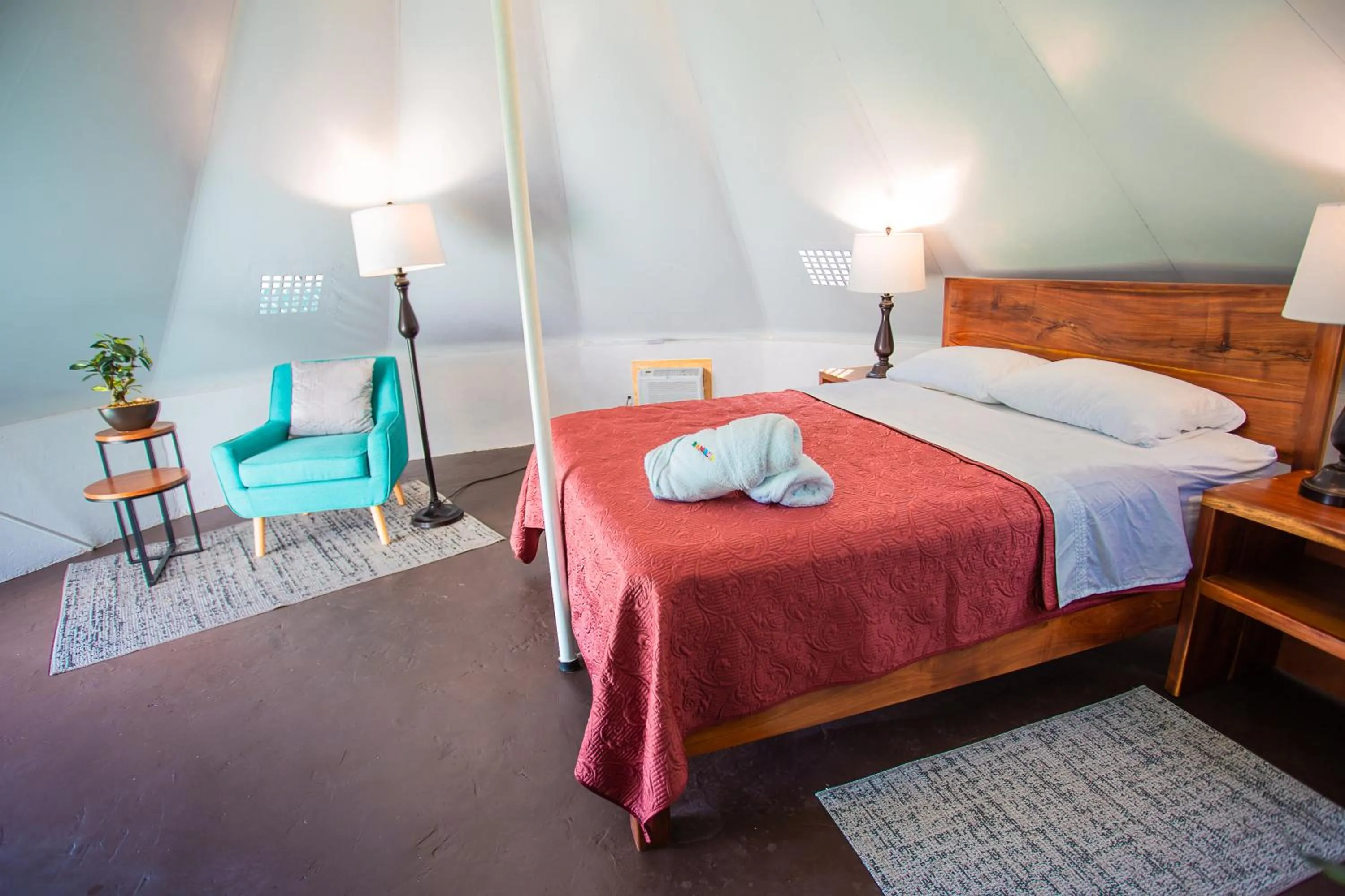 Bedroom, Bed in Hameki