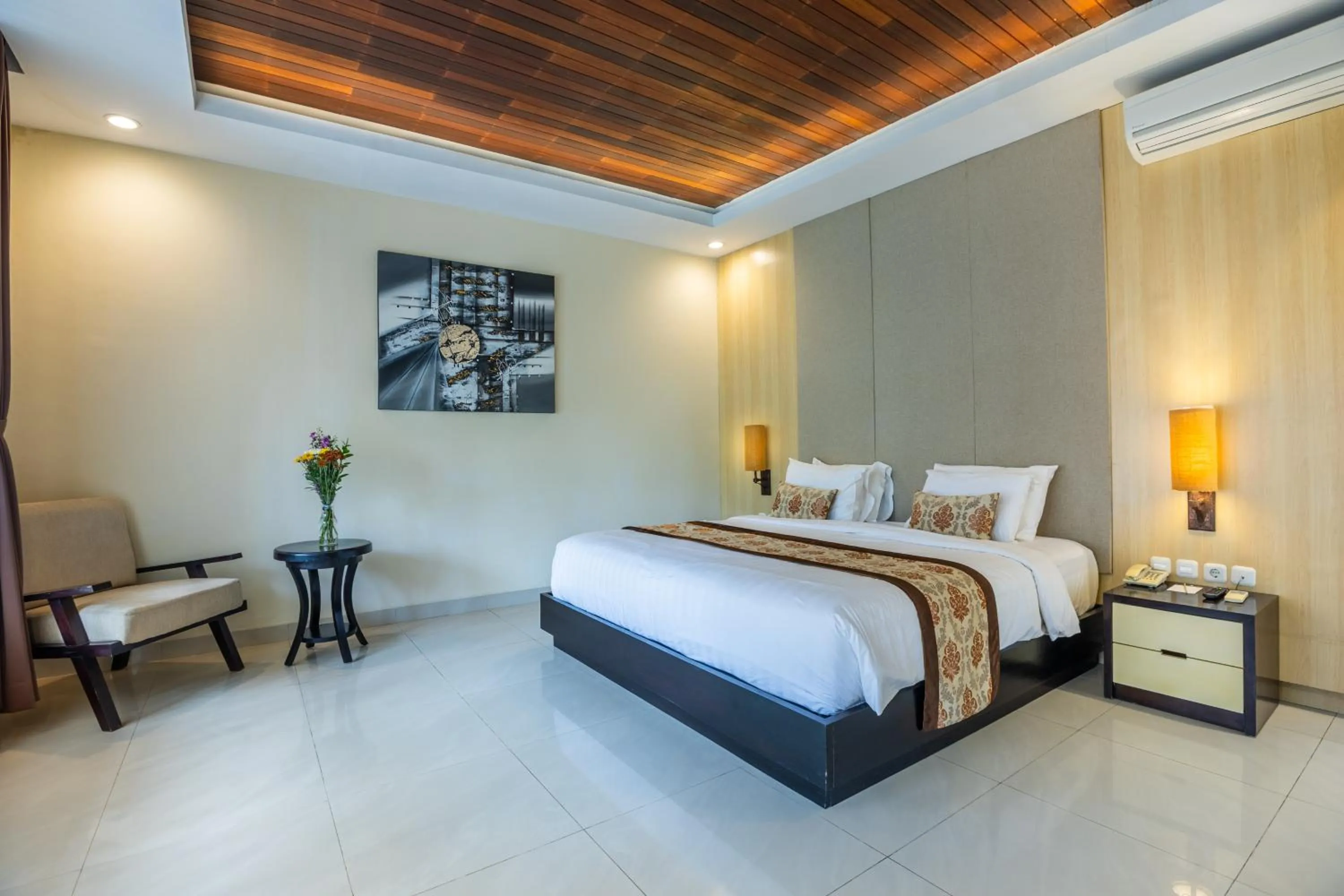 Bed in La Paradis Villa