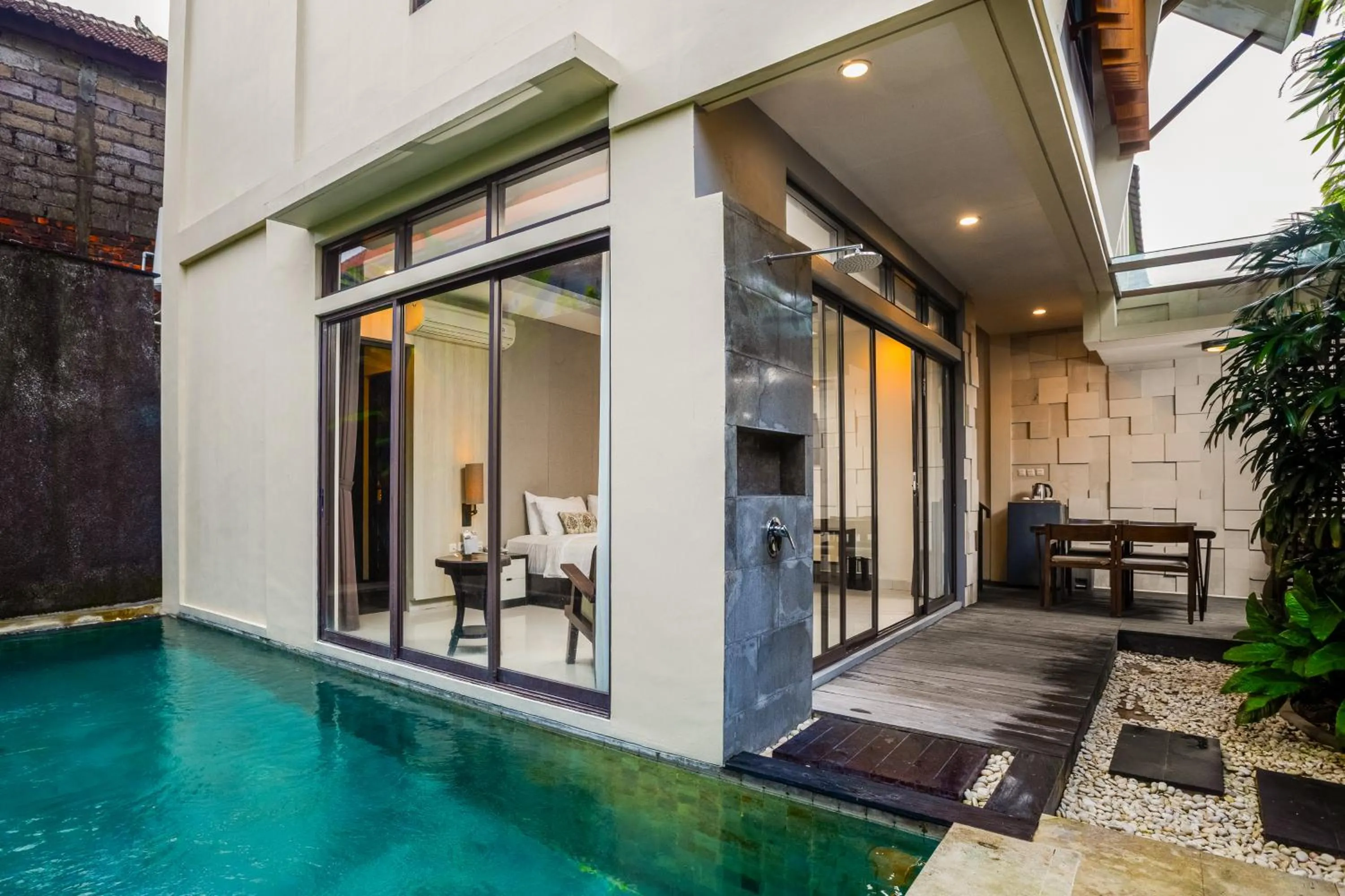 Shower in La Paradis Villa