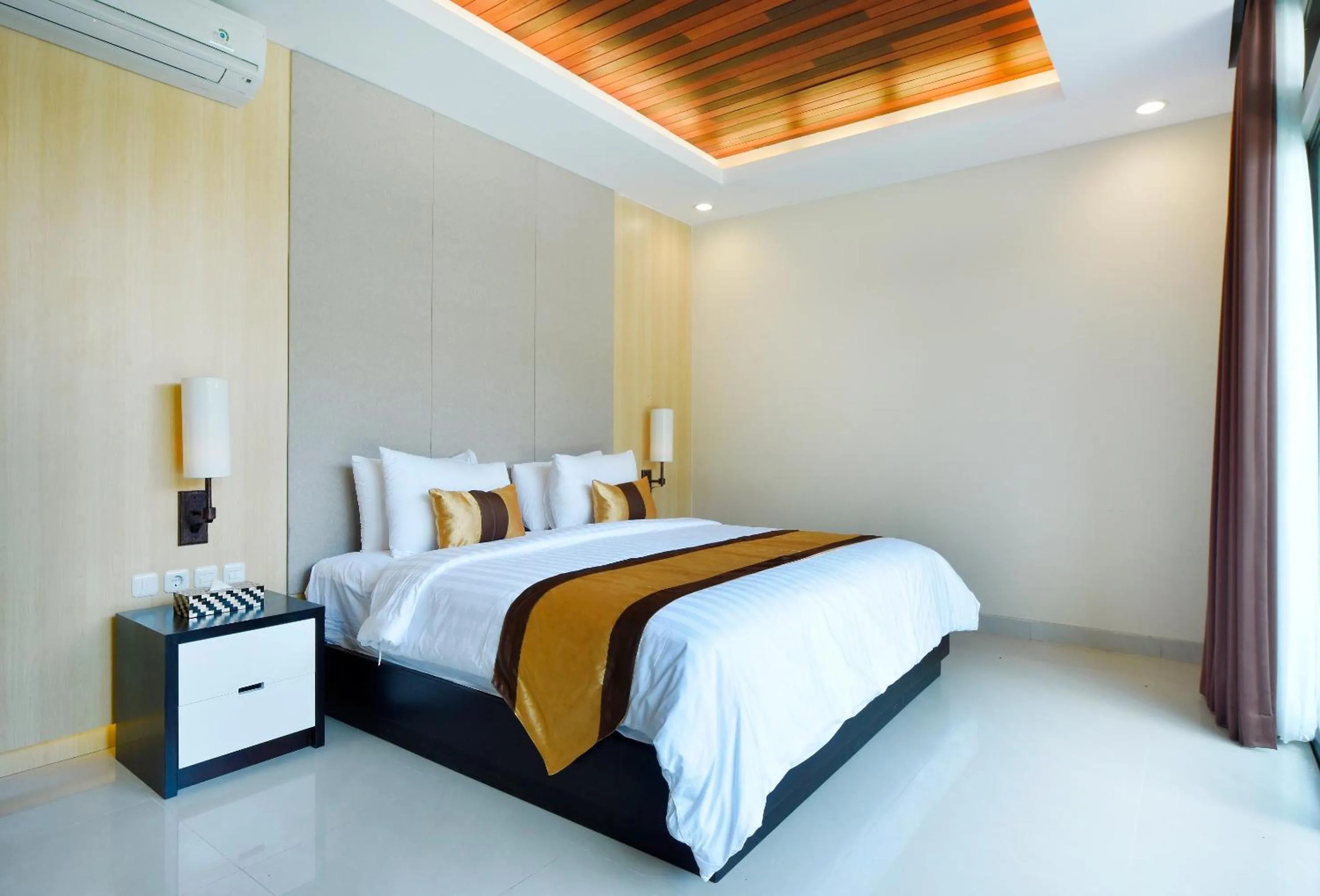 Bed in La Paradis Villa