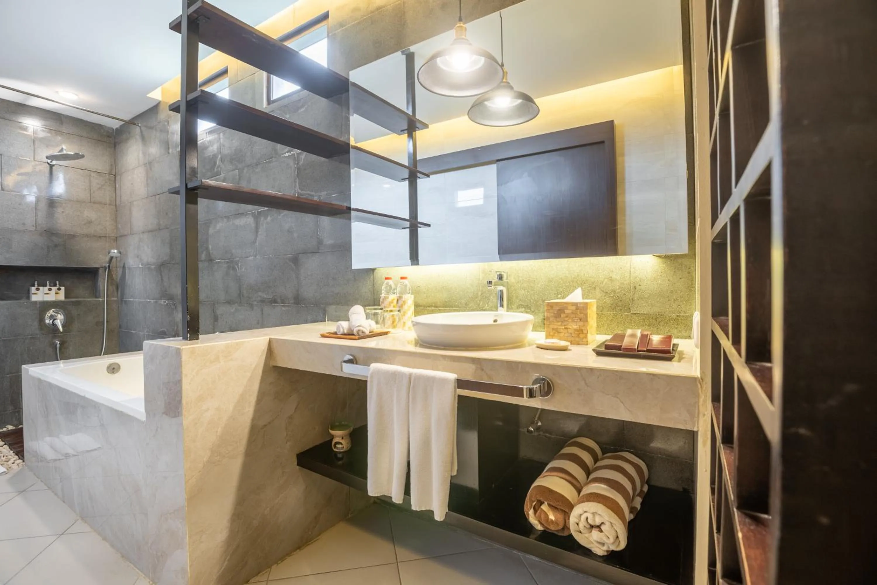 Shower in La Paradis Villa