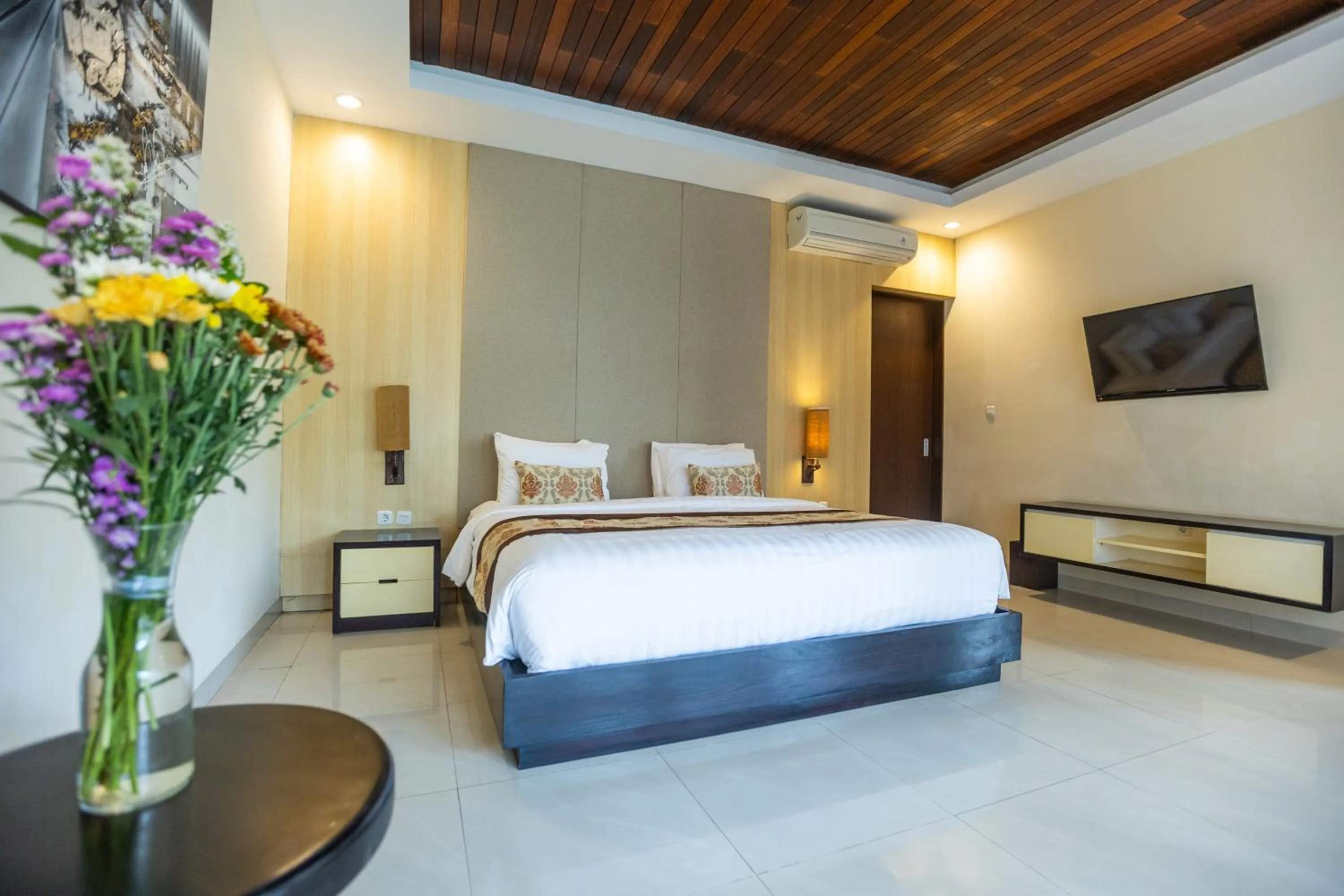 Bed in La Paradis Villa