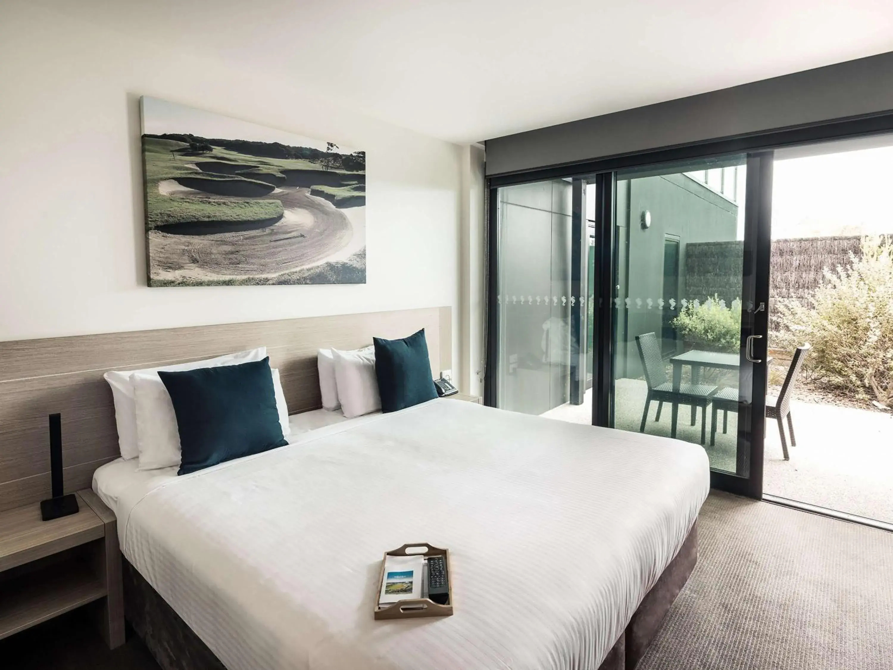 Standard Room with Courtyard View in Mercure Portsea & Portsea Golf Club Standard Room with Courtyard View in Mercure Portsea & Portsea Golf Club