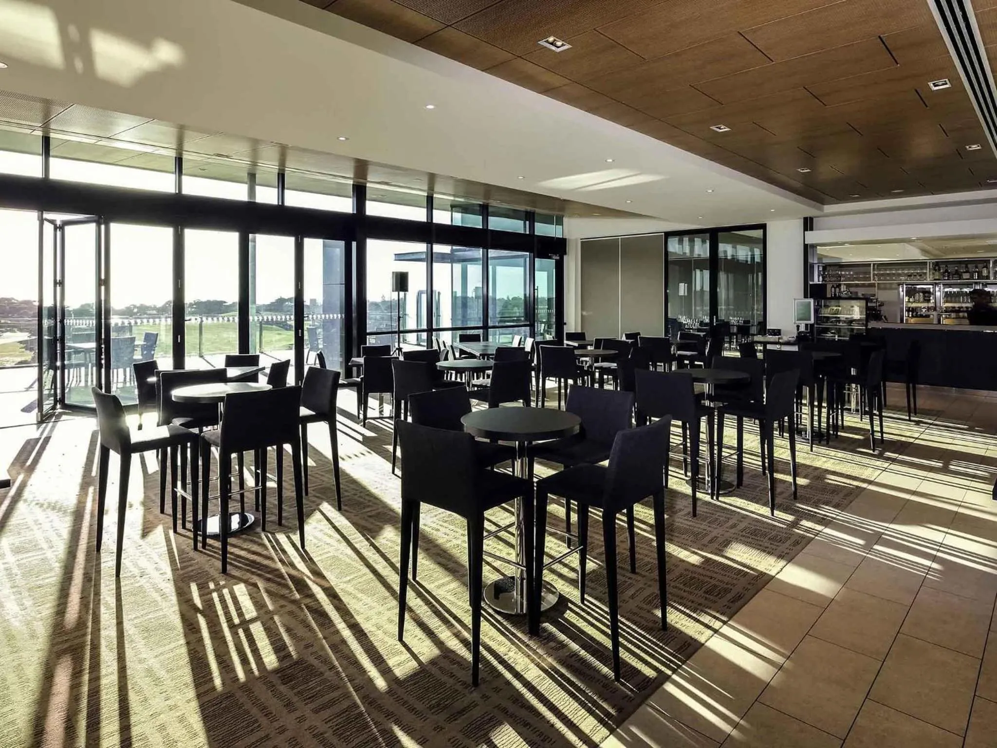 Restaurant/places to eat in Mercure Portsea & Portsea Golf Club