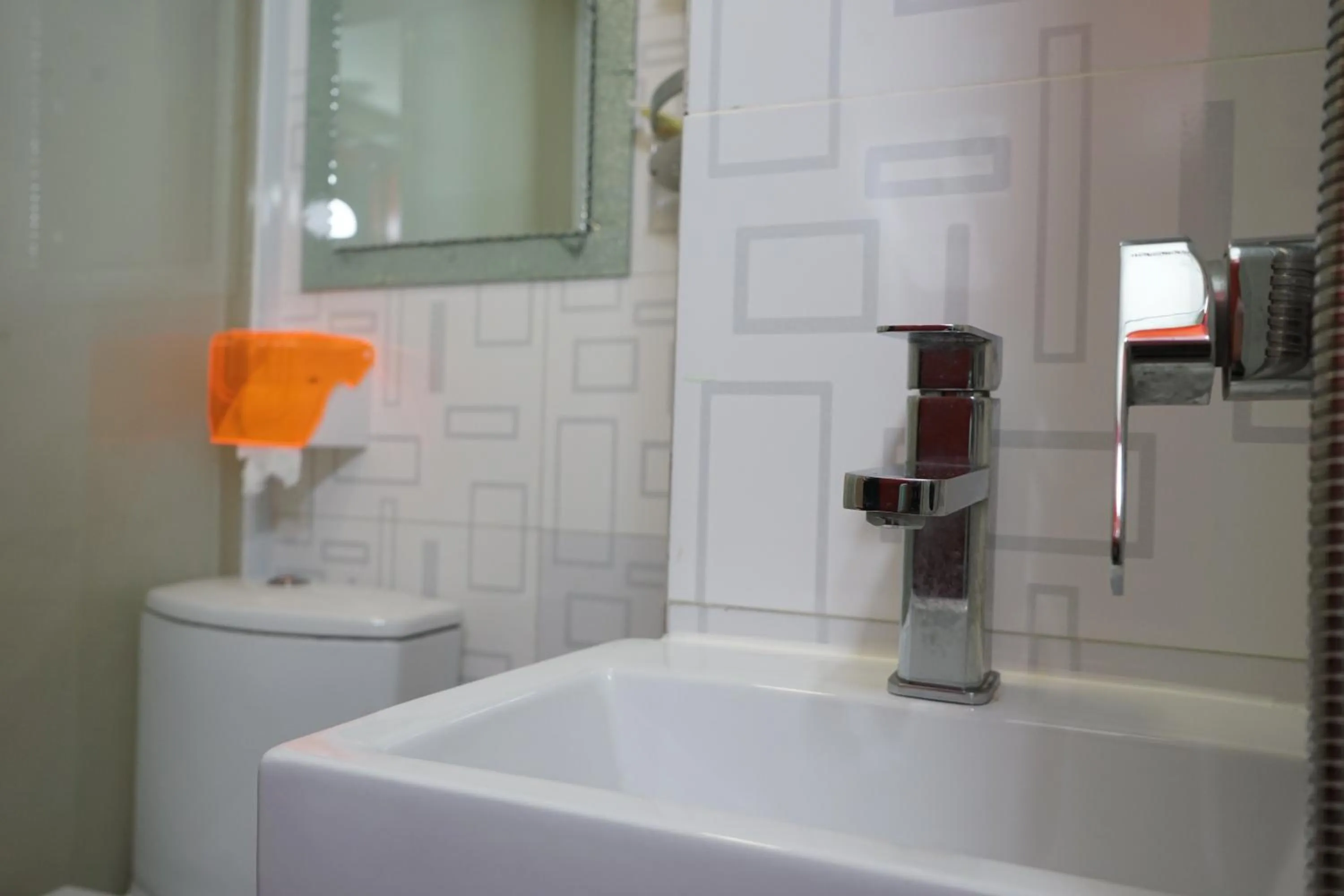 Twin Room in Beverly Guest House