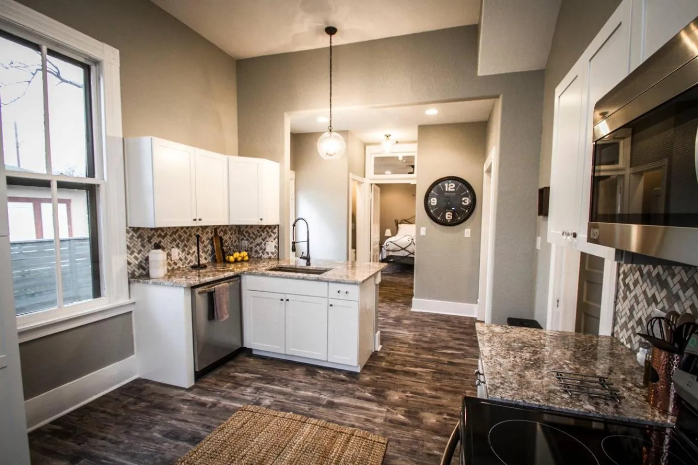 Kitchen or kitchenette in Wyoming St Restored Historic 2BR/1BA Downtown