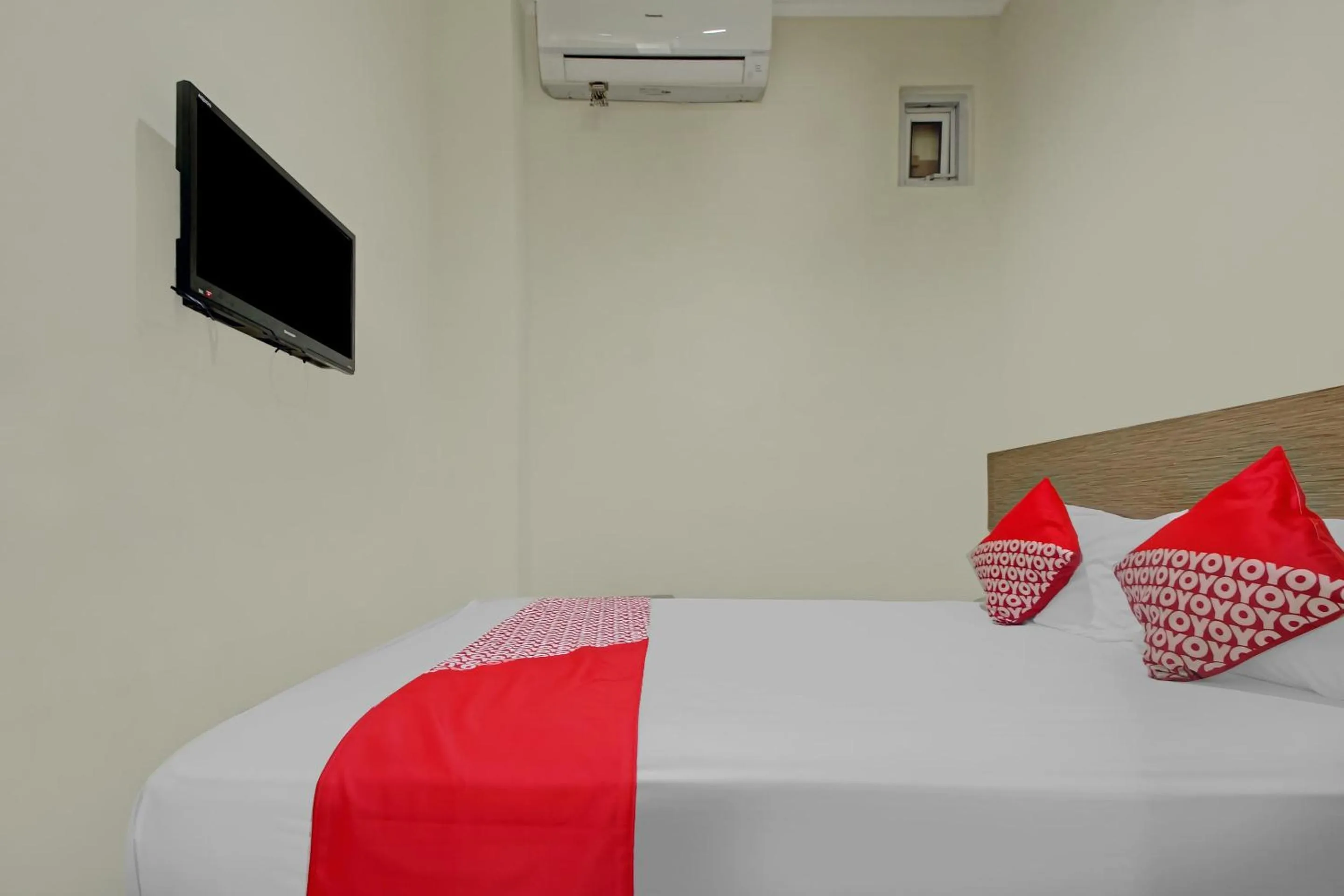 Bedroom in OYO 90412 My Kost